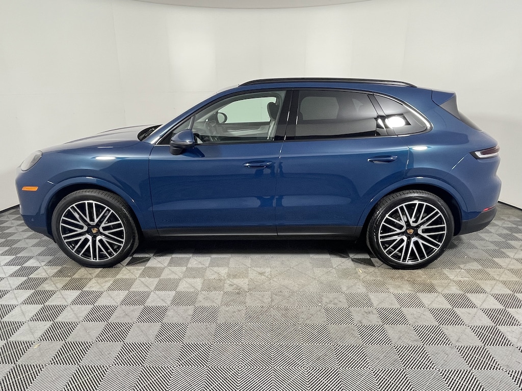 New 2025 Porsche Cayenne SUV