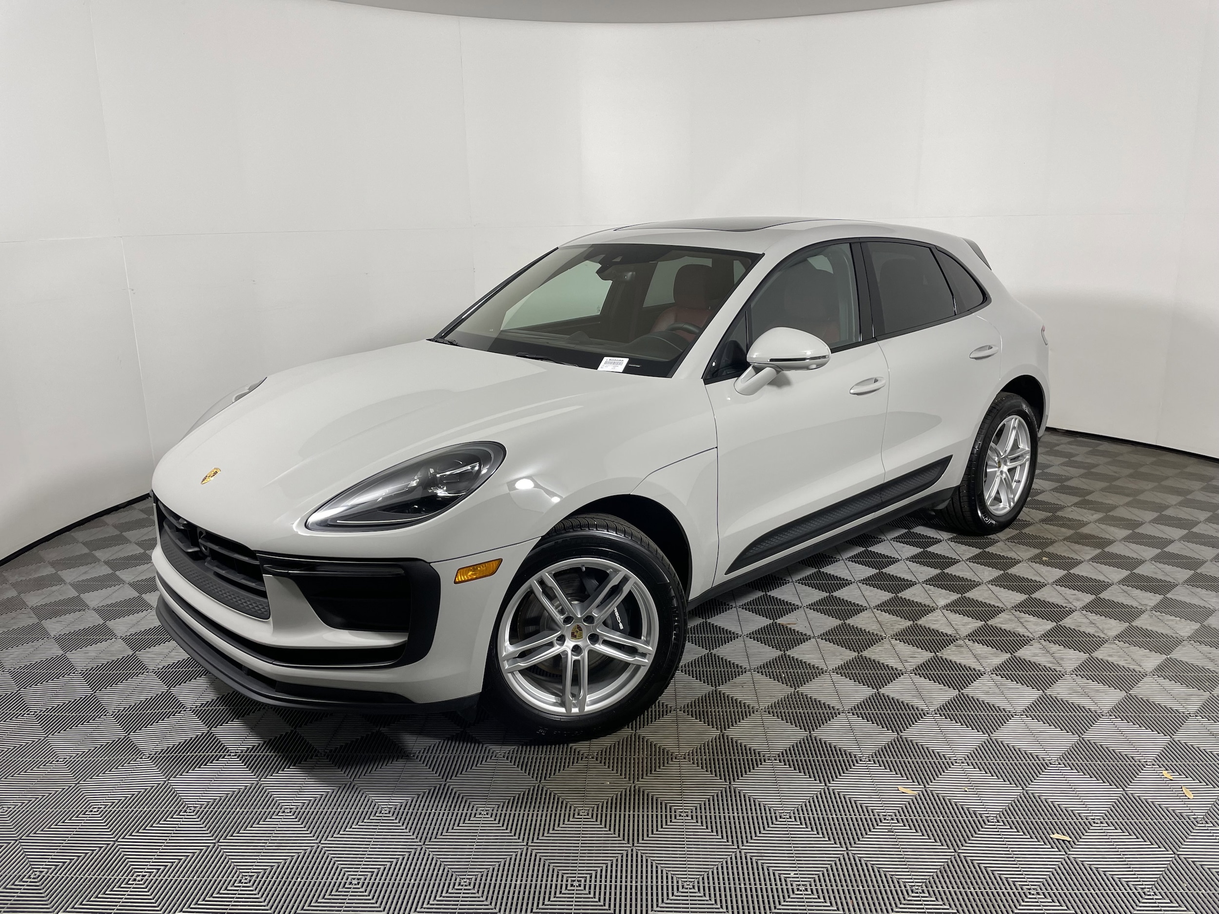 2026 Porsche Macan's photo