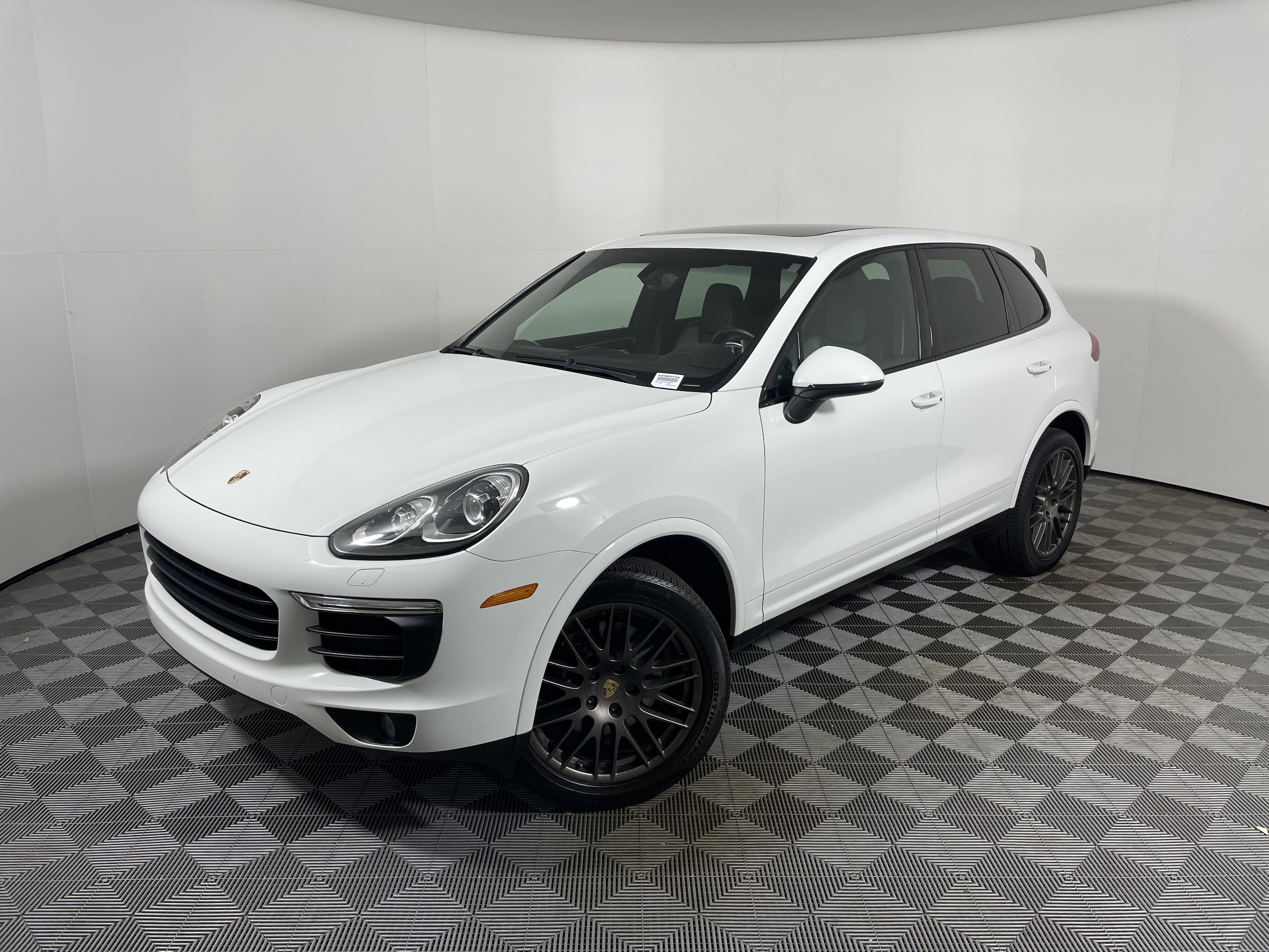 2018 Porsche Cayenne Platinum Edition