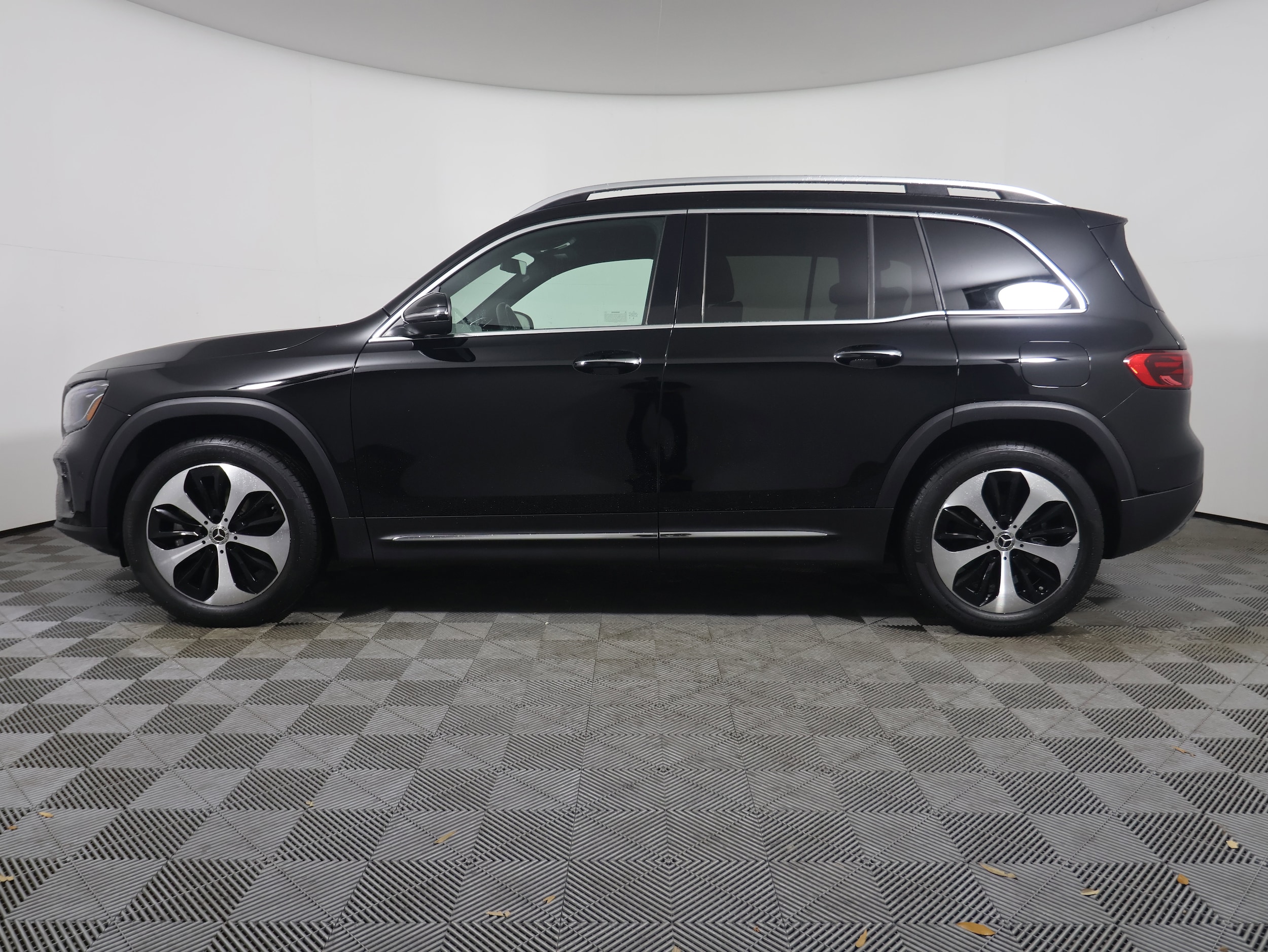 Used 2024 Mercedes-Benz GLB Base with VIN W1N4M4HB3RW369764 for sale in Melbourne, FL