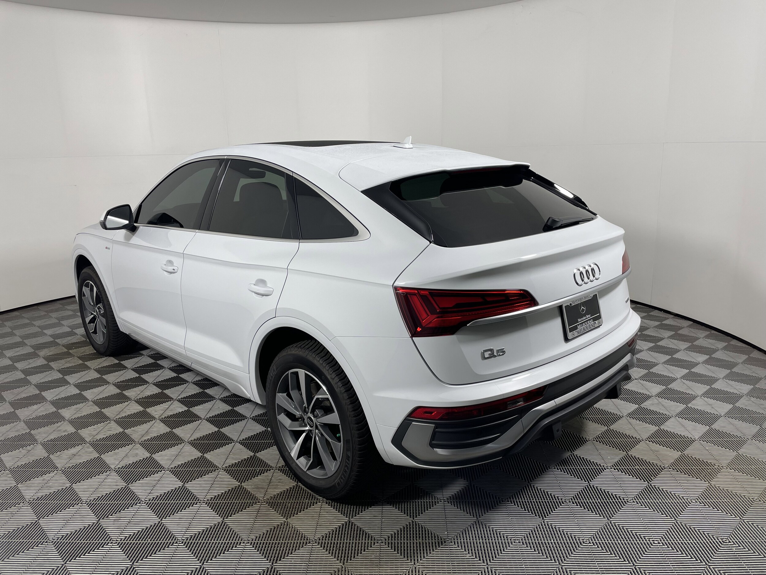 2022 Audi Q5 Sportback S line Premium 45 TFSI photo 3