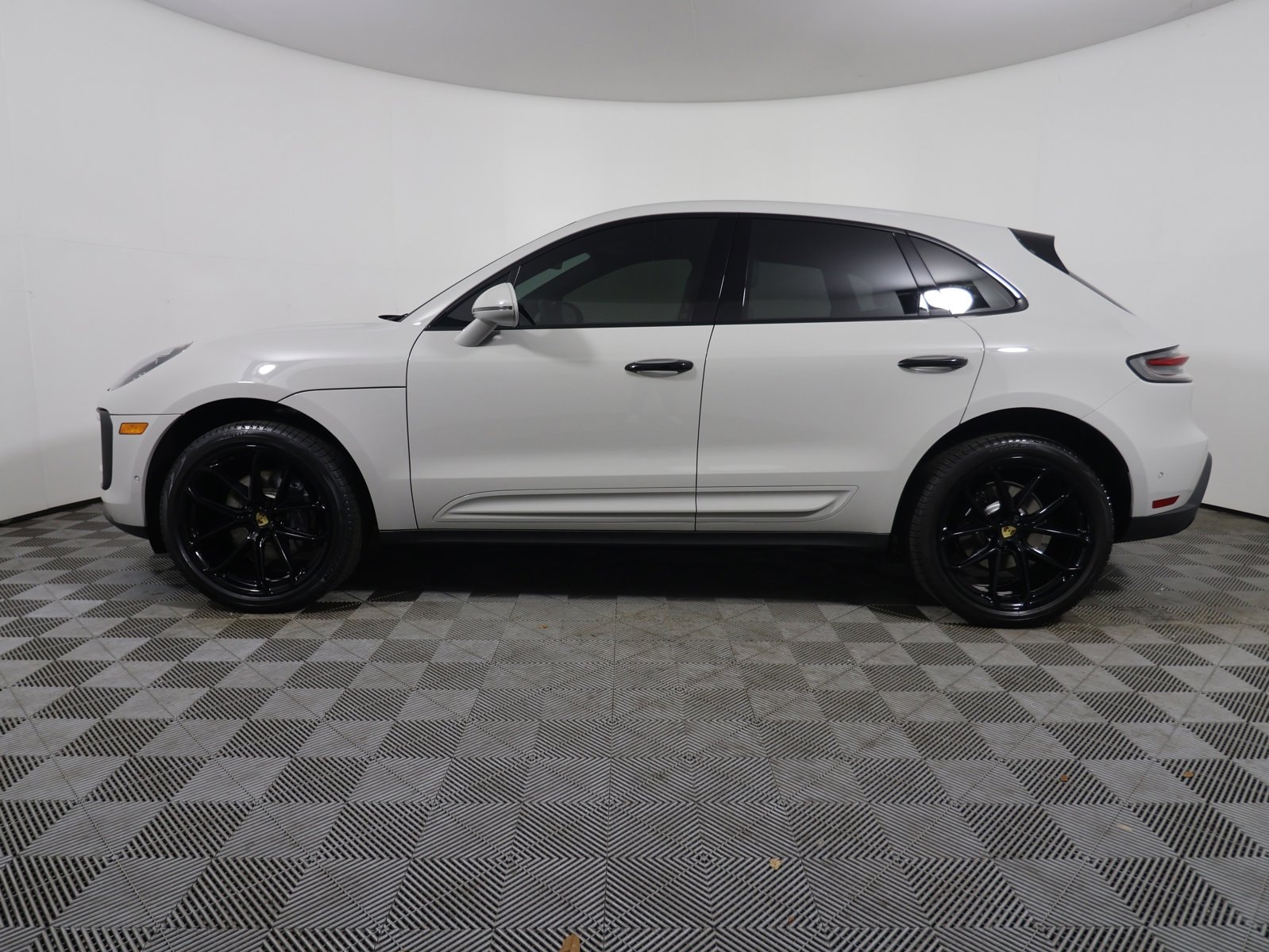 Used 2022 Porsche Macan Base with VIN WP1AA2A59NLB03073 for sale in Melbourne, FL