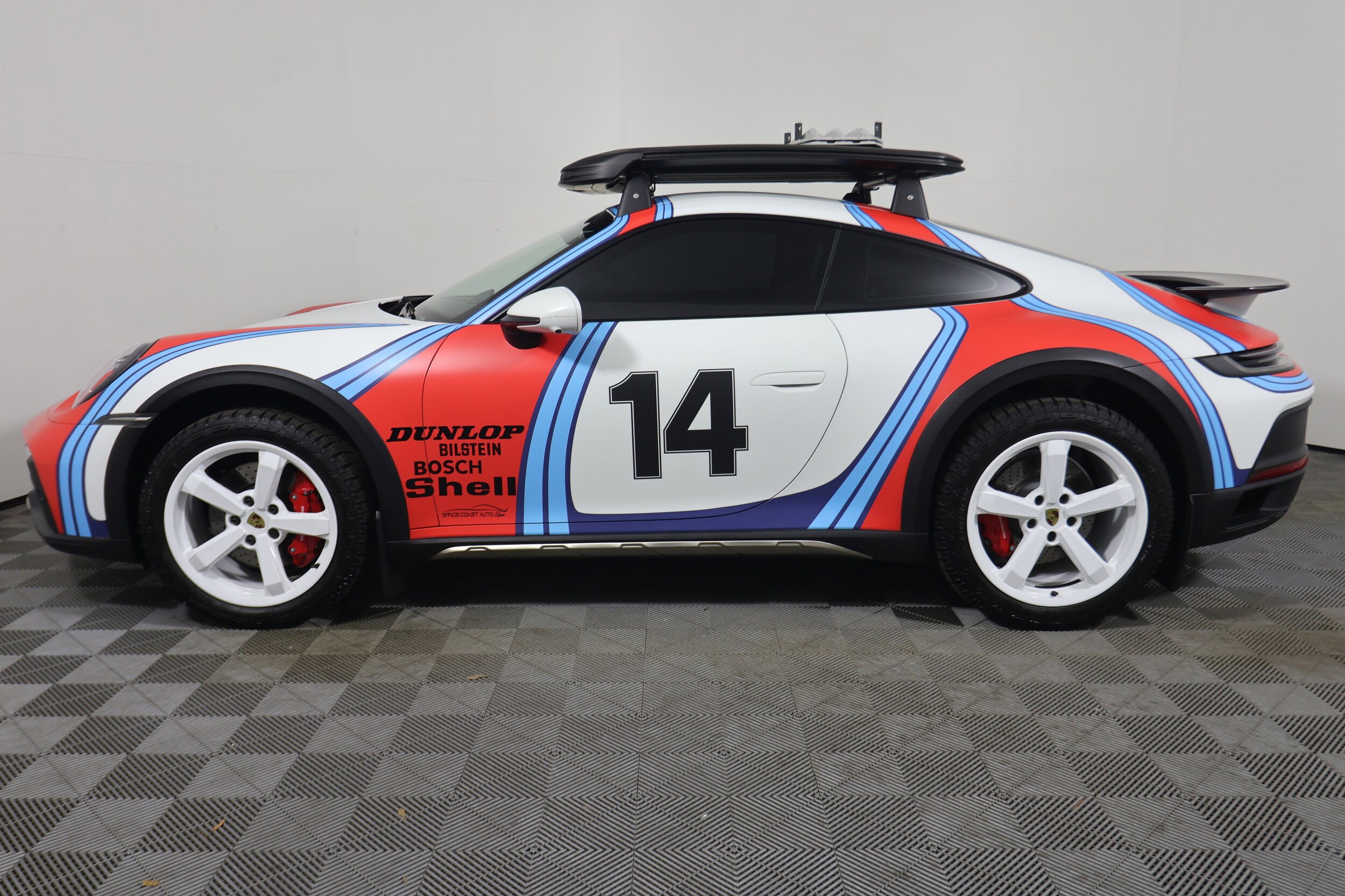 2023 Porsche 911 4S 4 GTS photo 2
