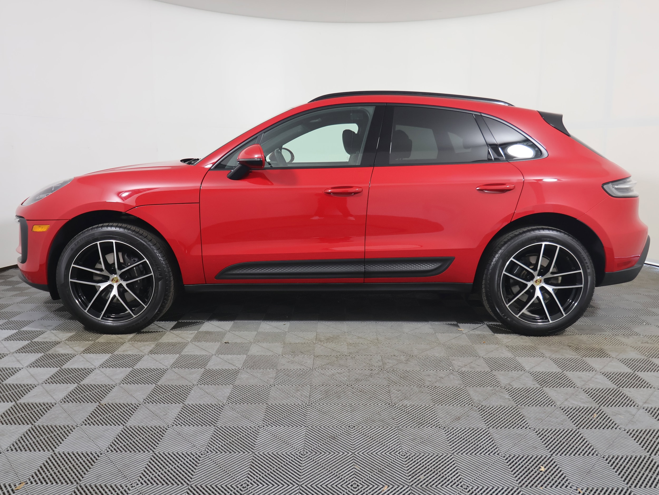 Used 2024 Porsche Macan Base with VIN WP1AA2A54RLB11636 for sale in Melbourne, FL