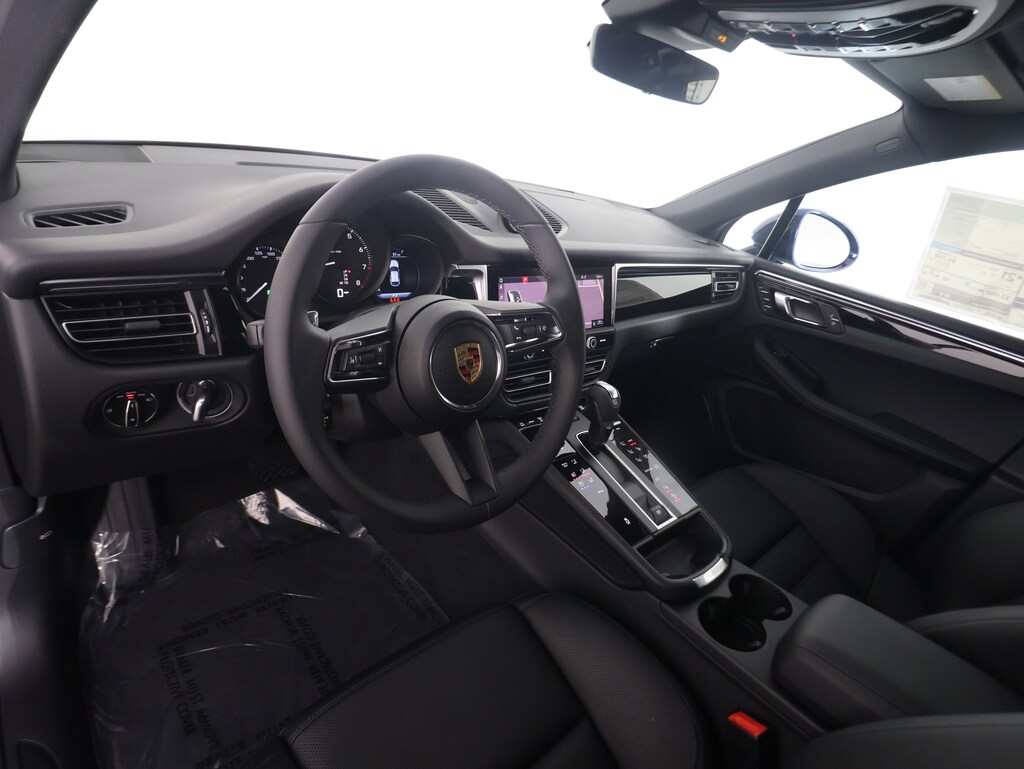 New 2025 Porsche Macan SUV