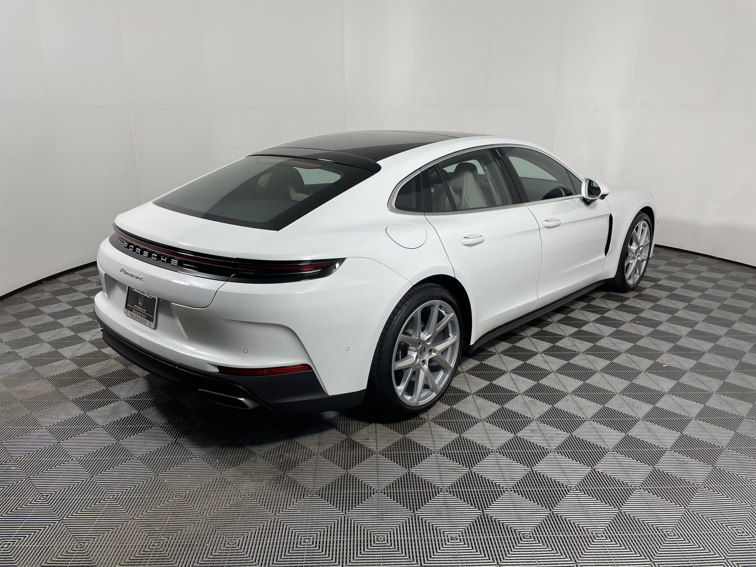 2026 Porsche Panamera Base - Photo 7