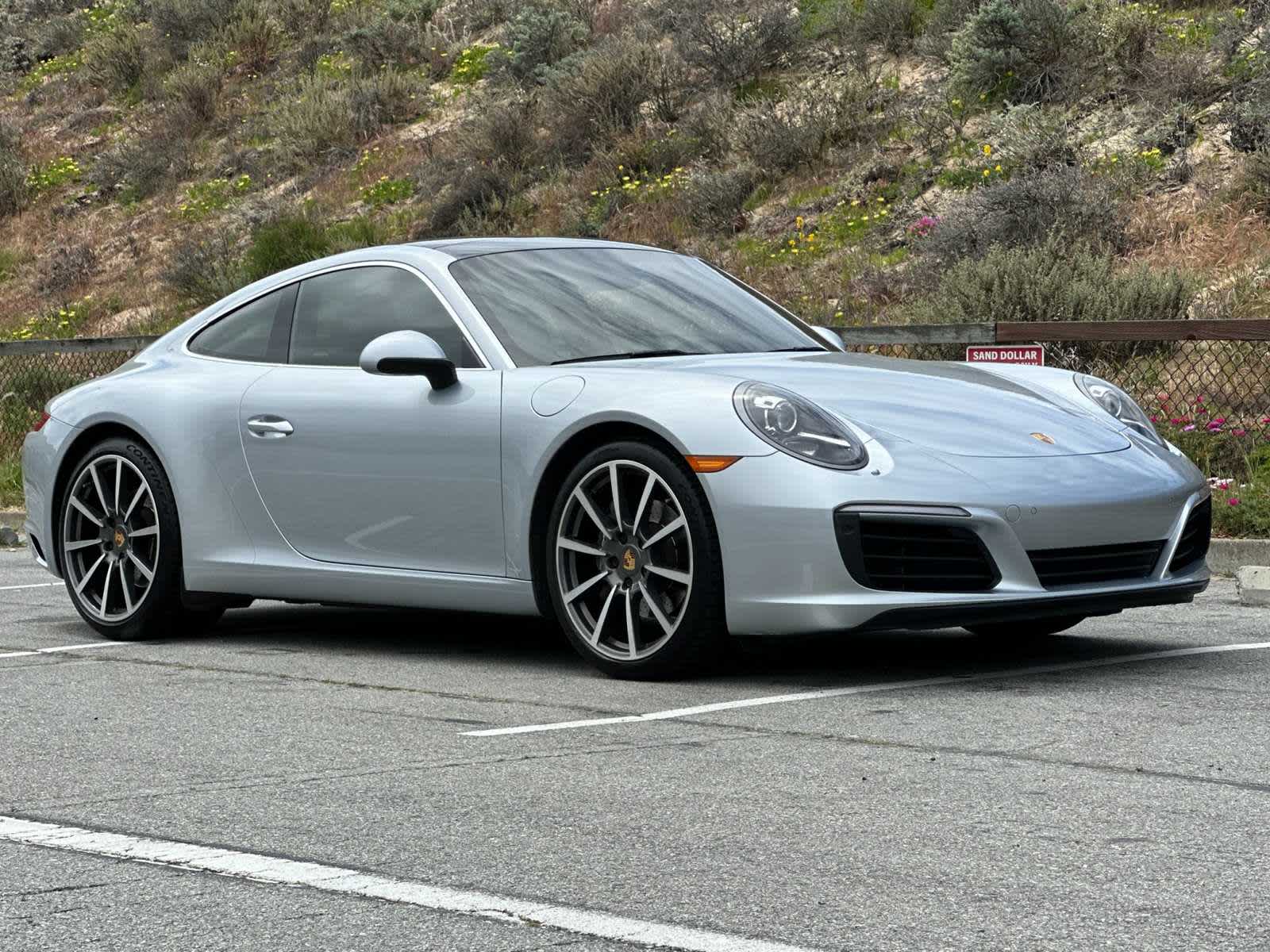 Thumbnail: 2017 Porsche 911 - 9