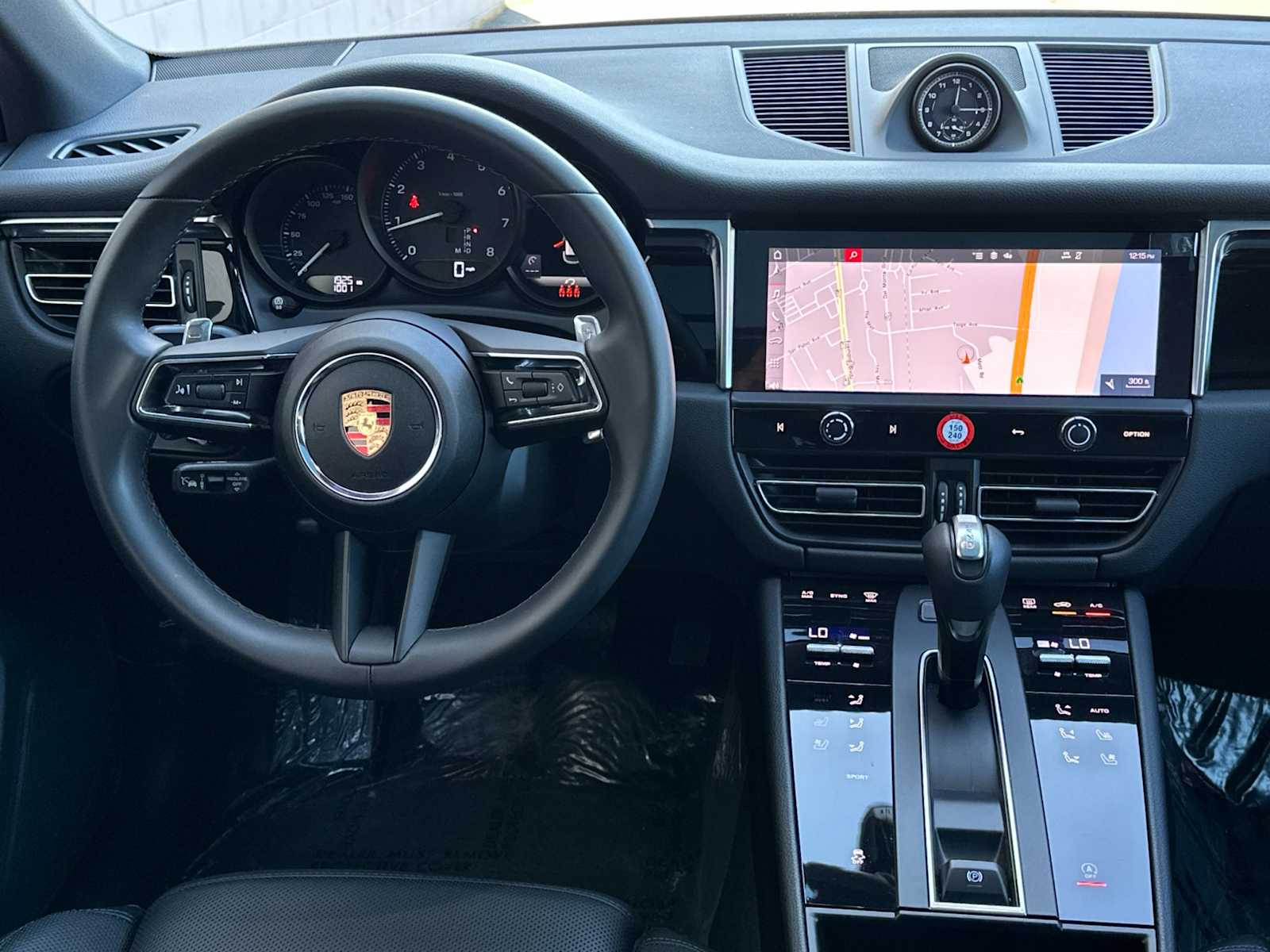 Thumbnail: 2024 Porsche Macan - 15