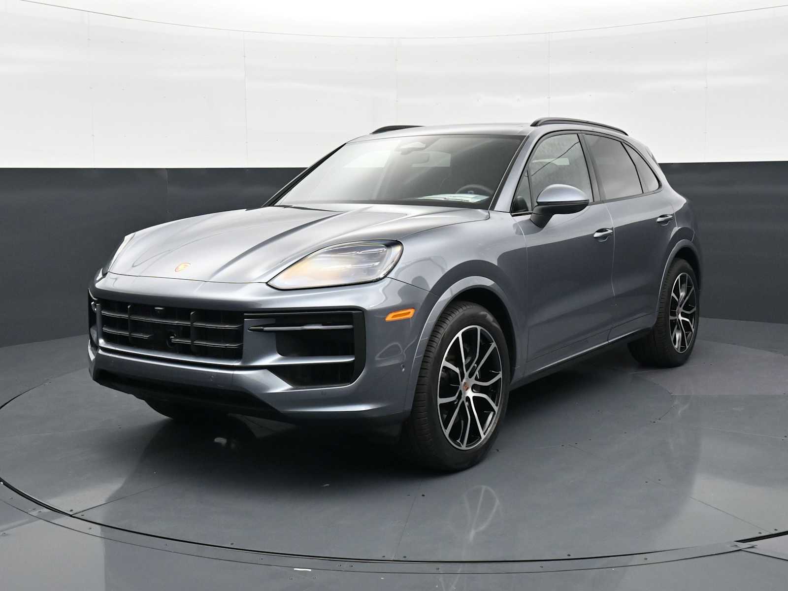 Thumbnail: 2026 Porsche Cayenne - 1