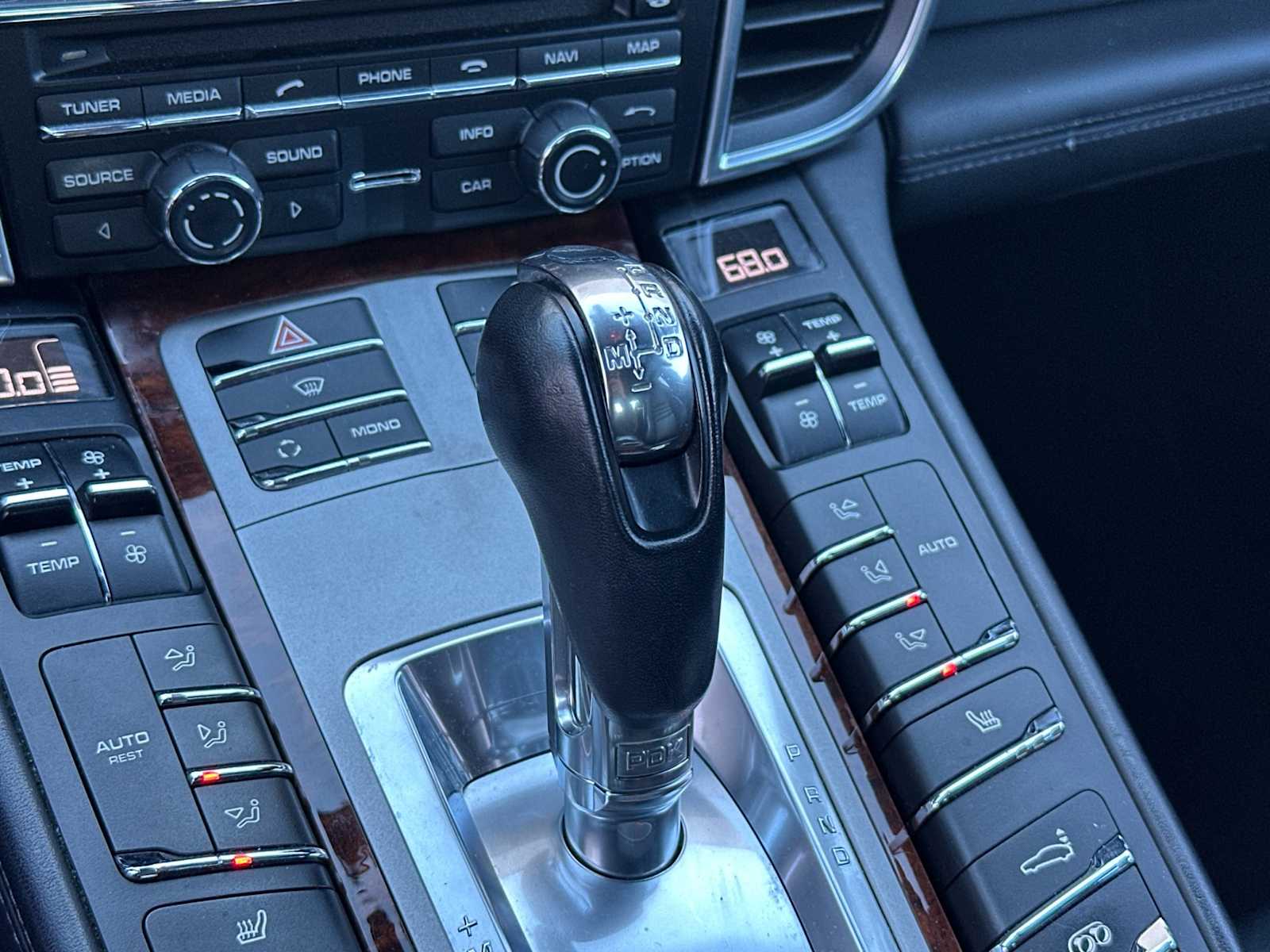 Thumbnail: 2013 Porsche Panamera - 21