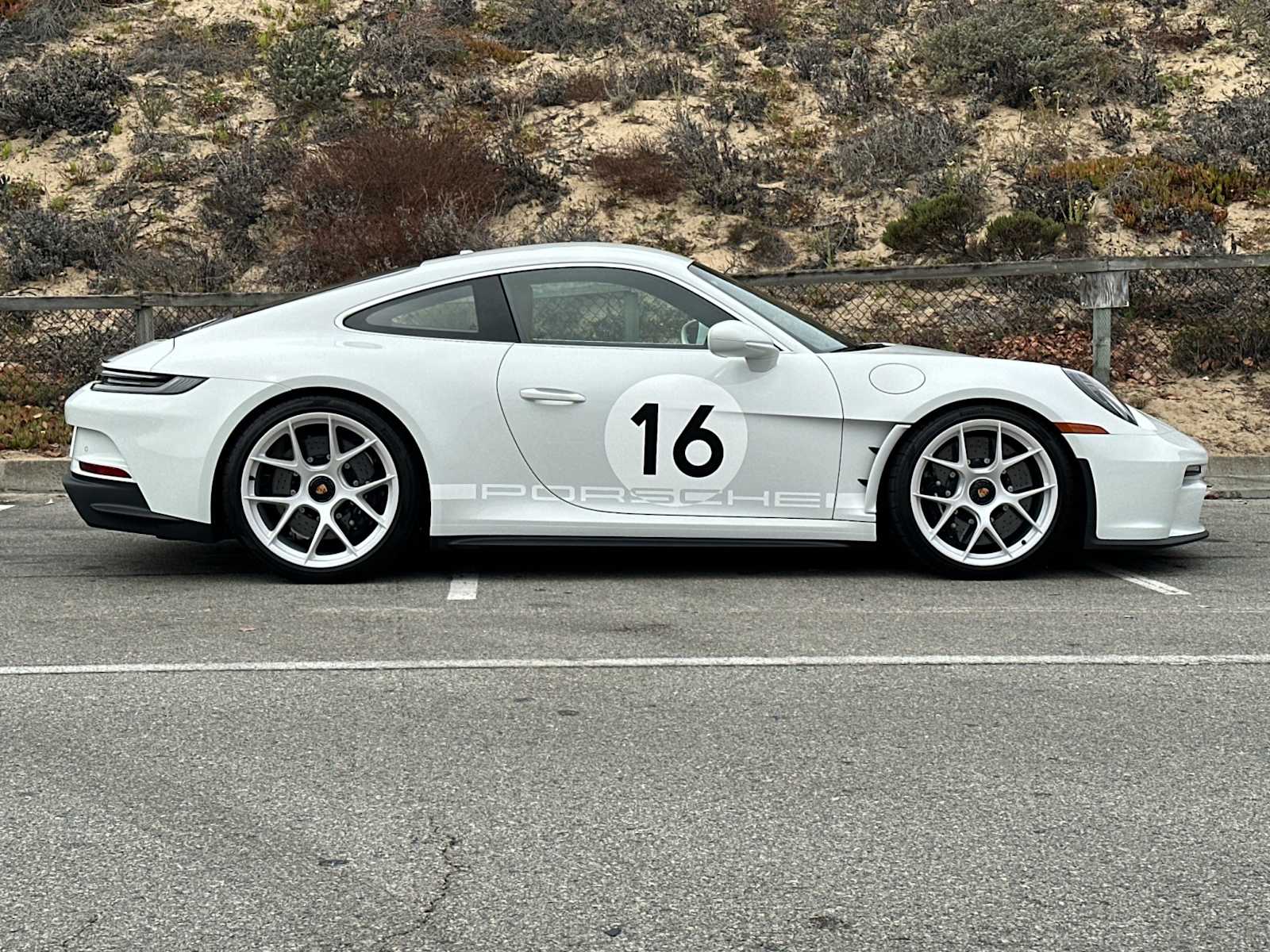 Thumbnail: 2024 Porsche 911 - 8