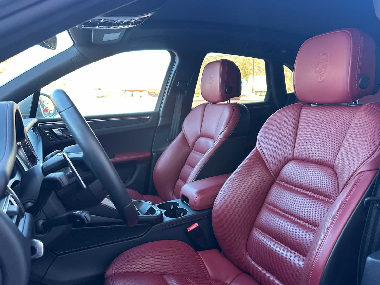 Thumbnail: 2025 Porsche Macan - 5