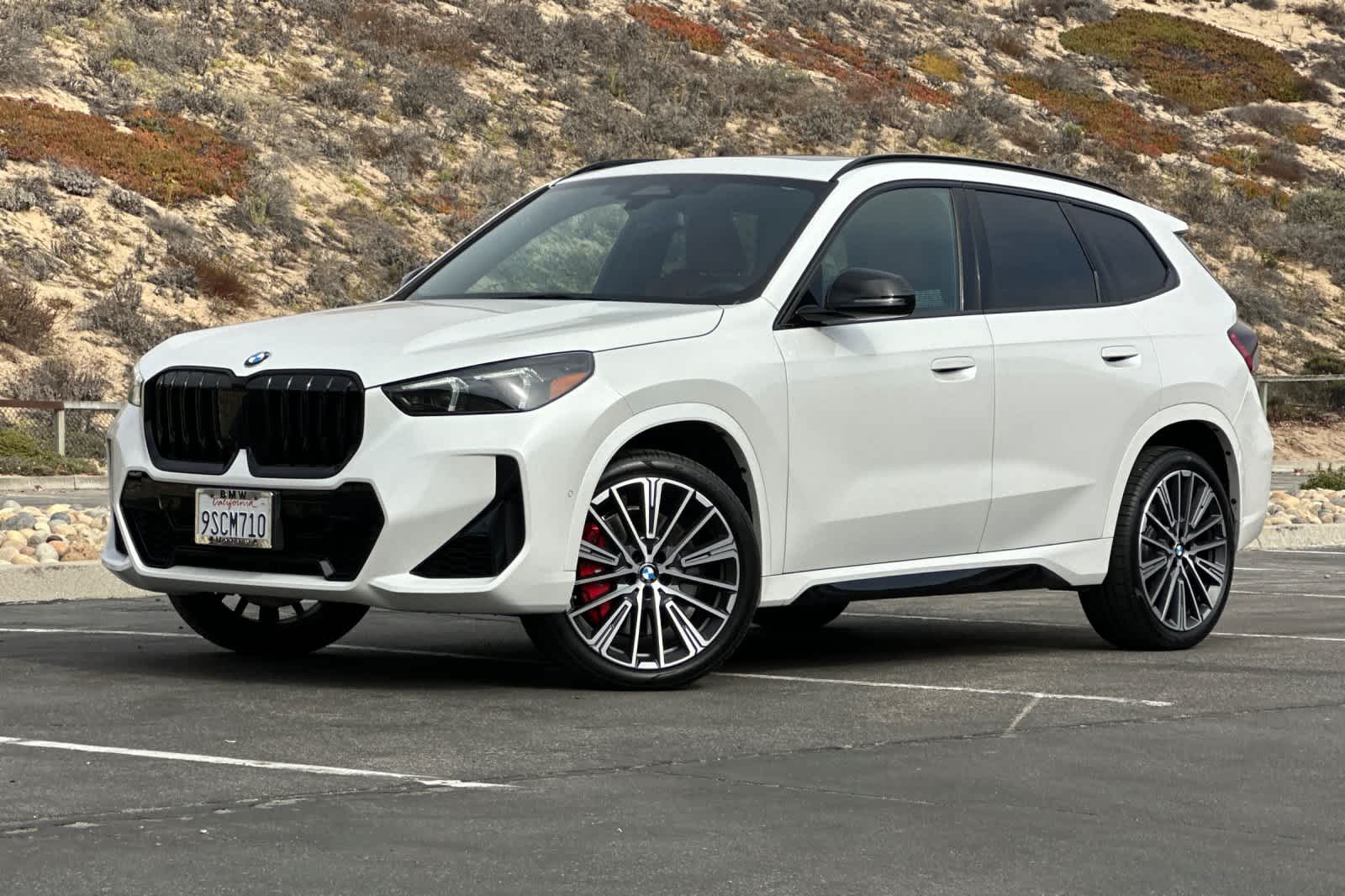 2025 BMW X1 28i's photo