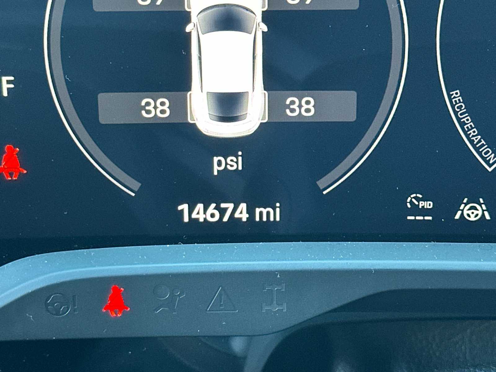 Thumbnail: 2024 Porsche Taycan - 26