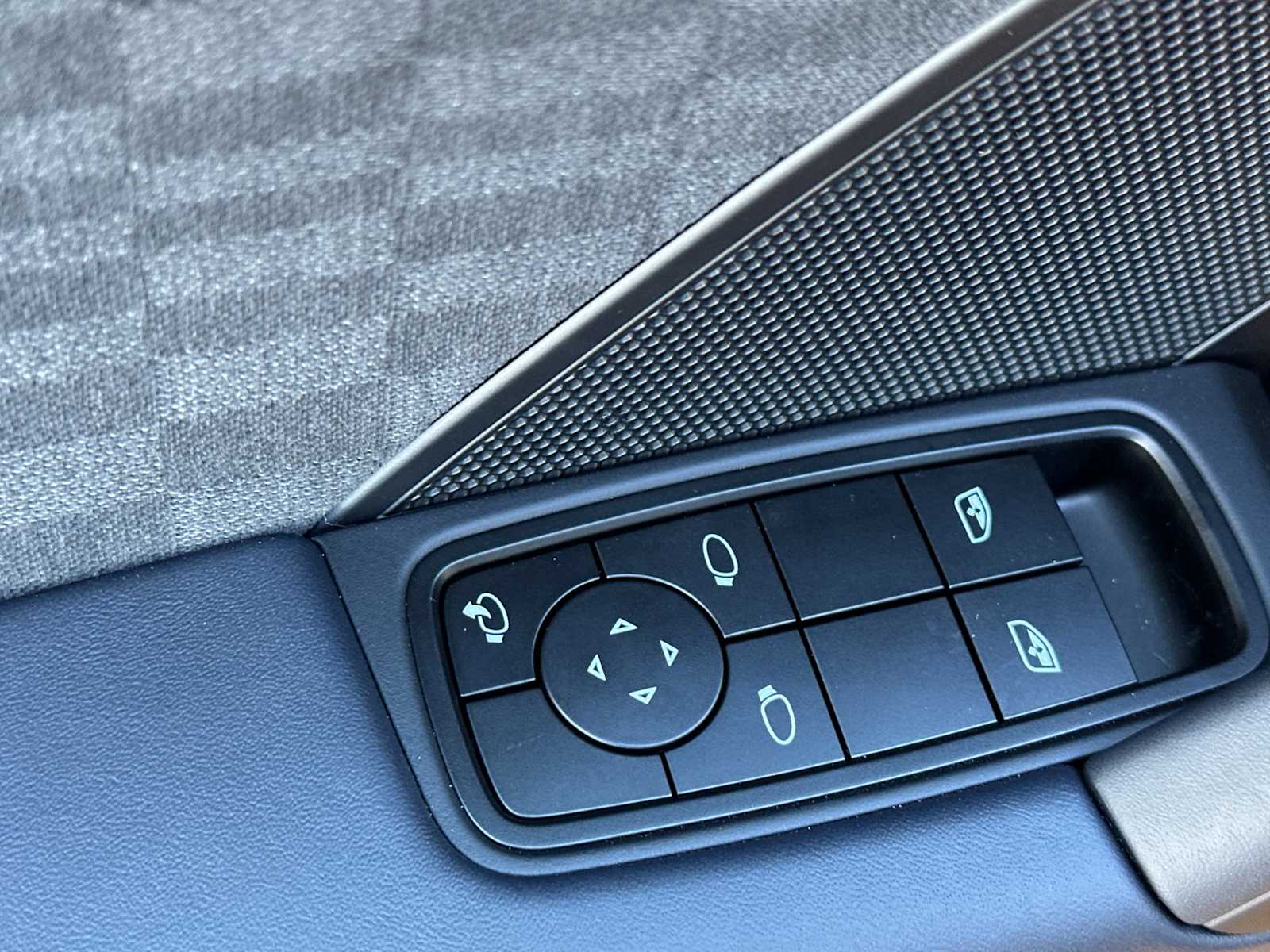 Thumbnail: 2026 Porsche 911 - 13