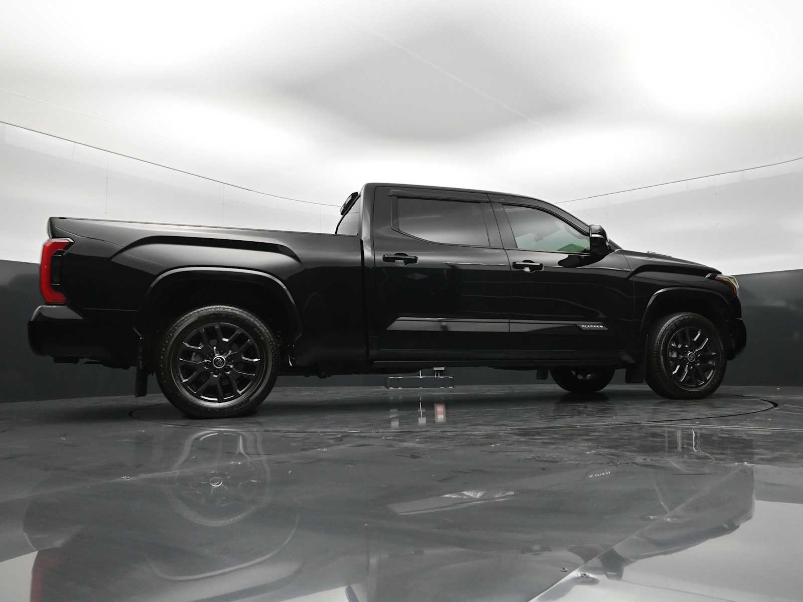 Thumbnail: 2024 Toyota Tundra - 41