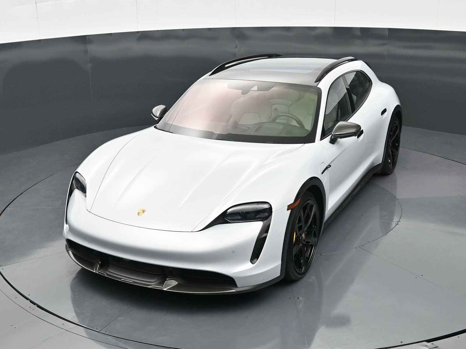 Thumbnail: 2023 Porsche Taycan - 33