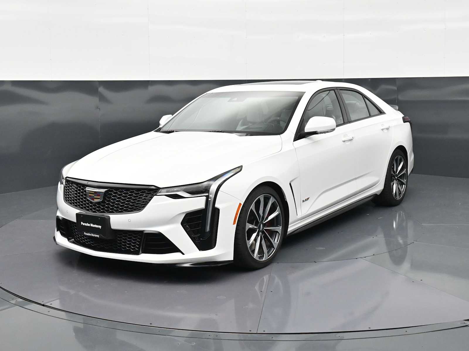 2023 Cadillac CT4 V-Series Blackwing's photo