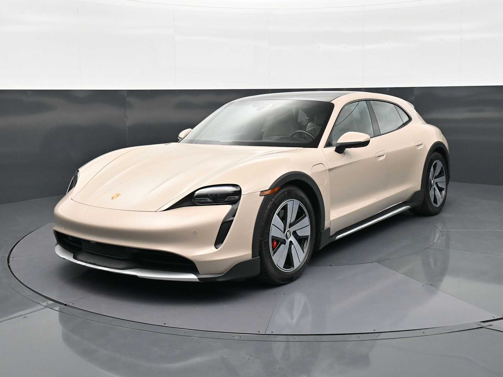 Thumbnail: 2023 Porsche Taycan - 1