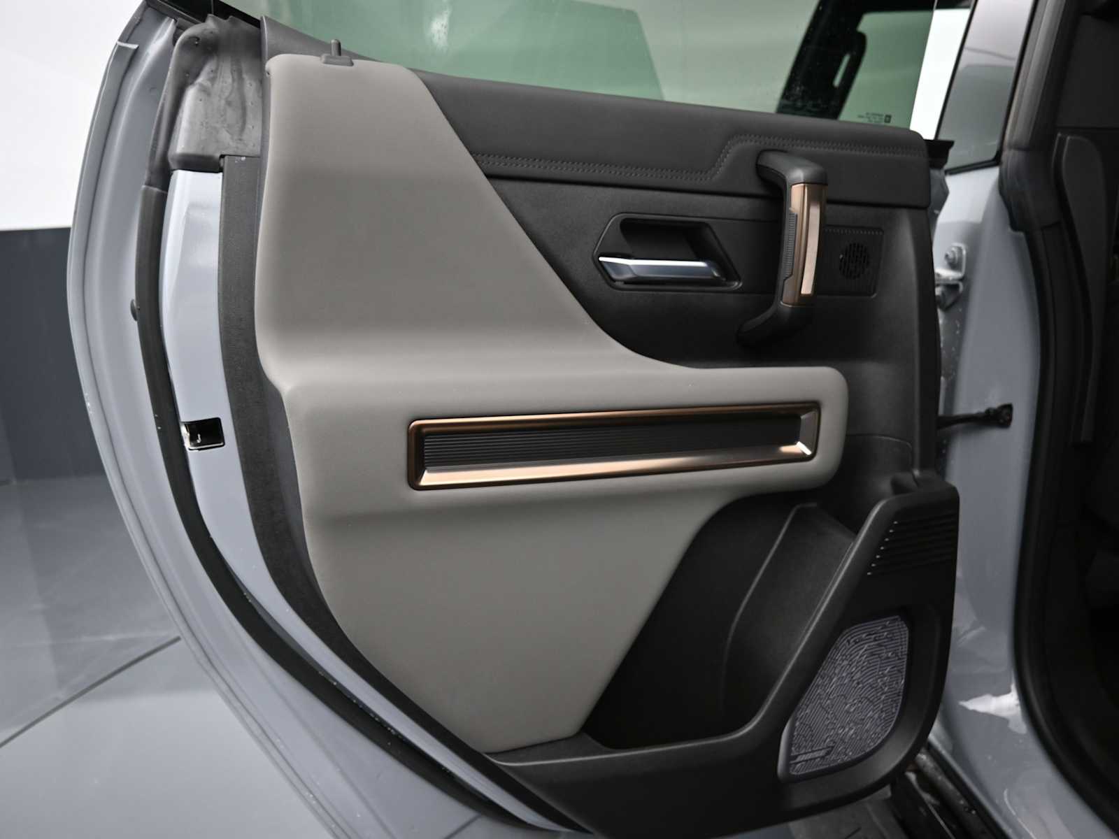 Thumbnail: 2024 GMC Hummer EV - 19