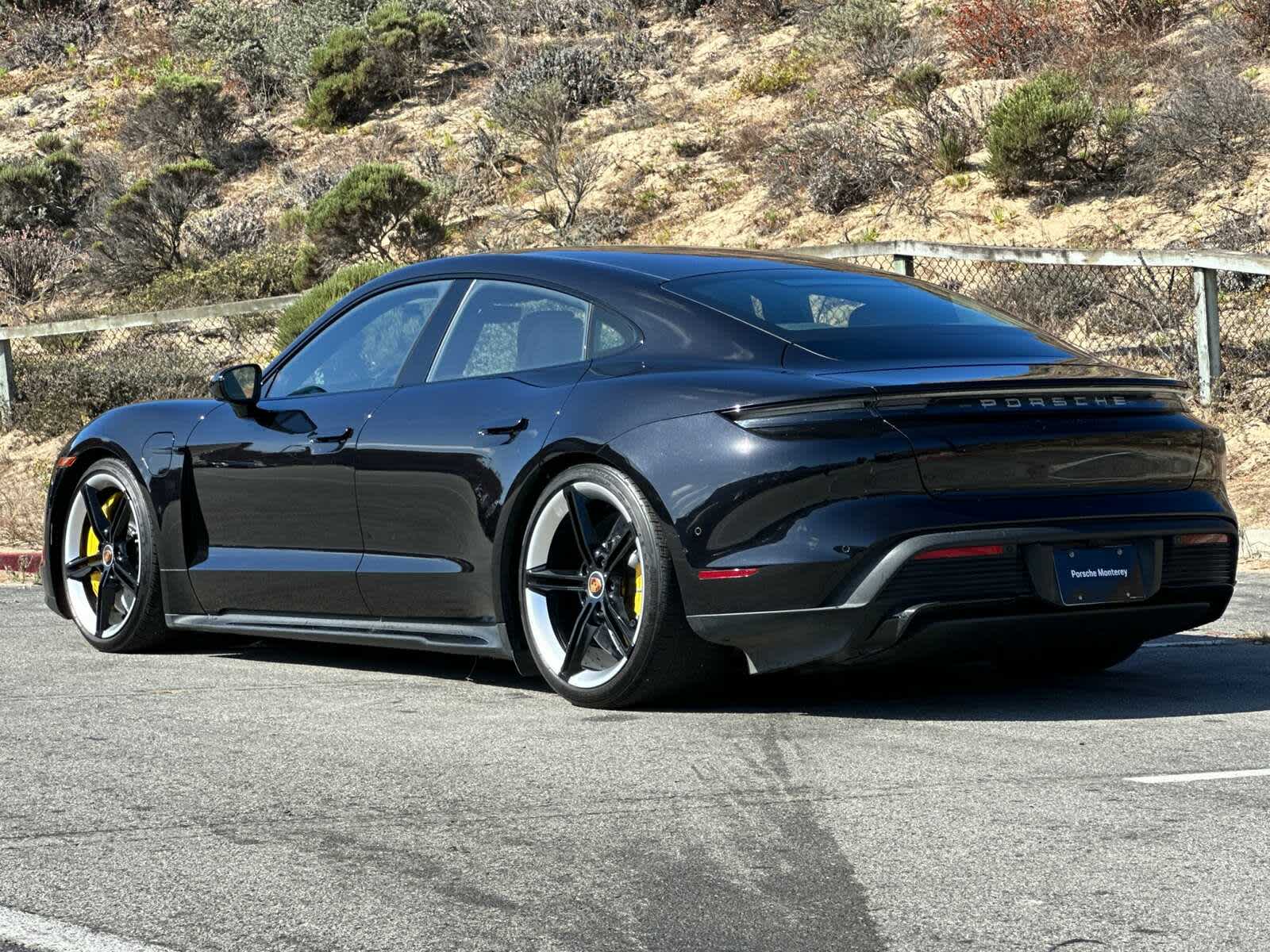 Thumbnail: 2020 Porsche Taycan - 6