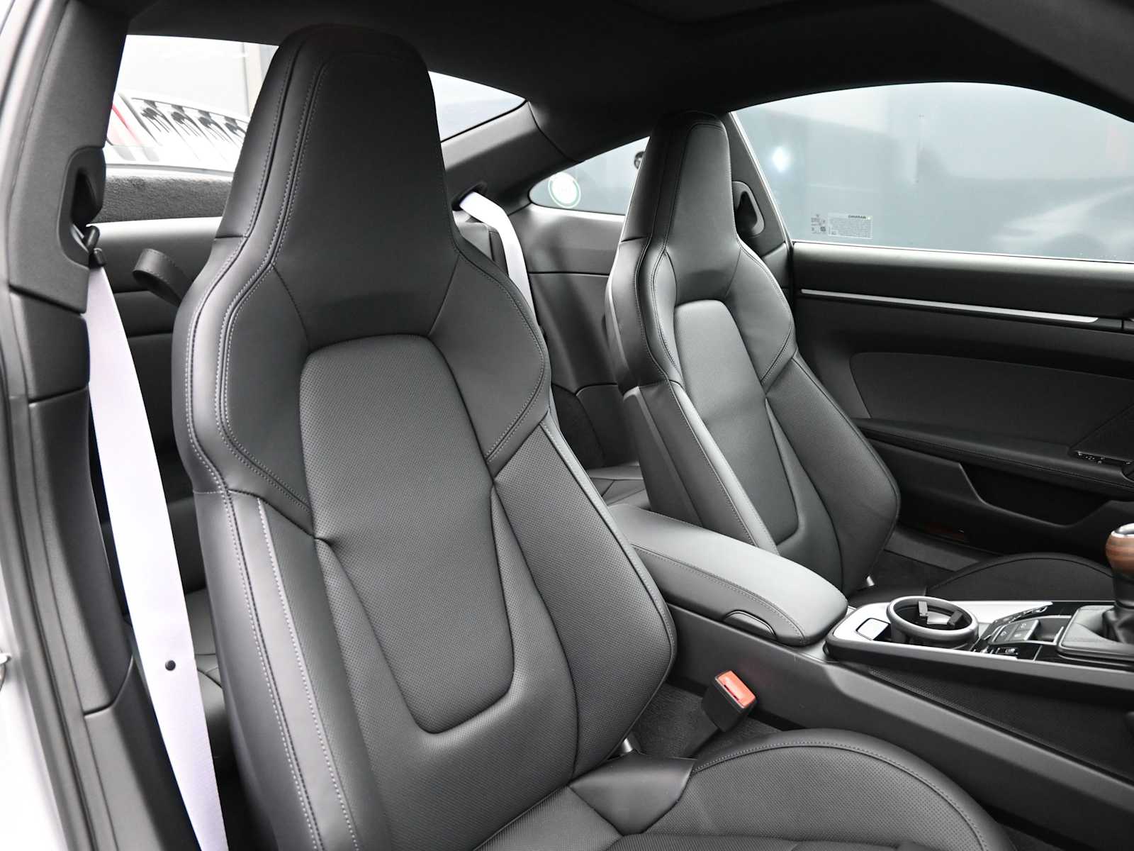 Thumbnail: 2026 Porsche 911 - 21