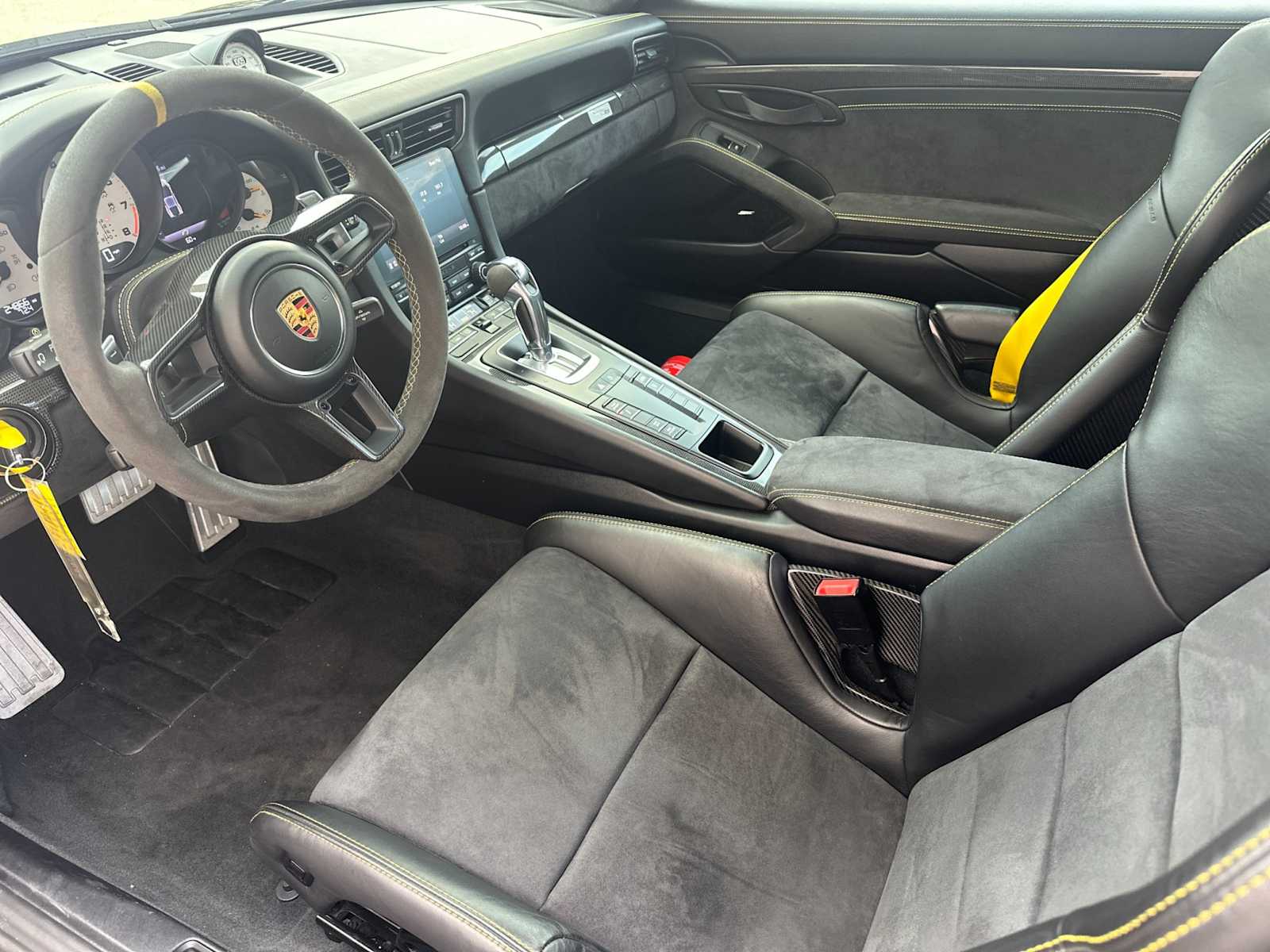 Thumbnail: 2019 Porsche 911 - 4