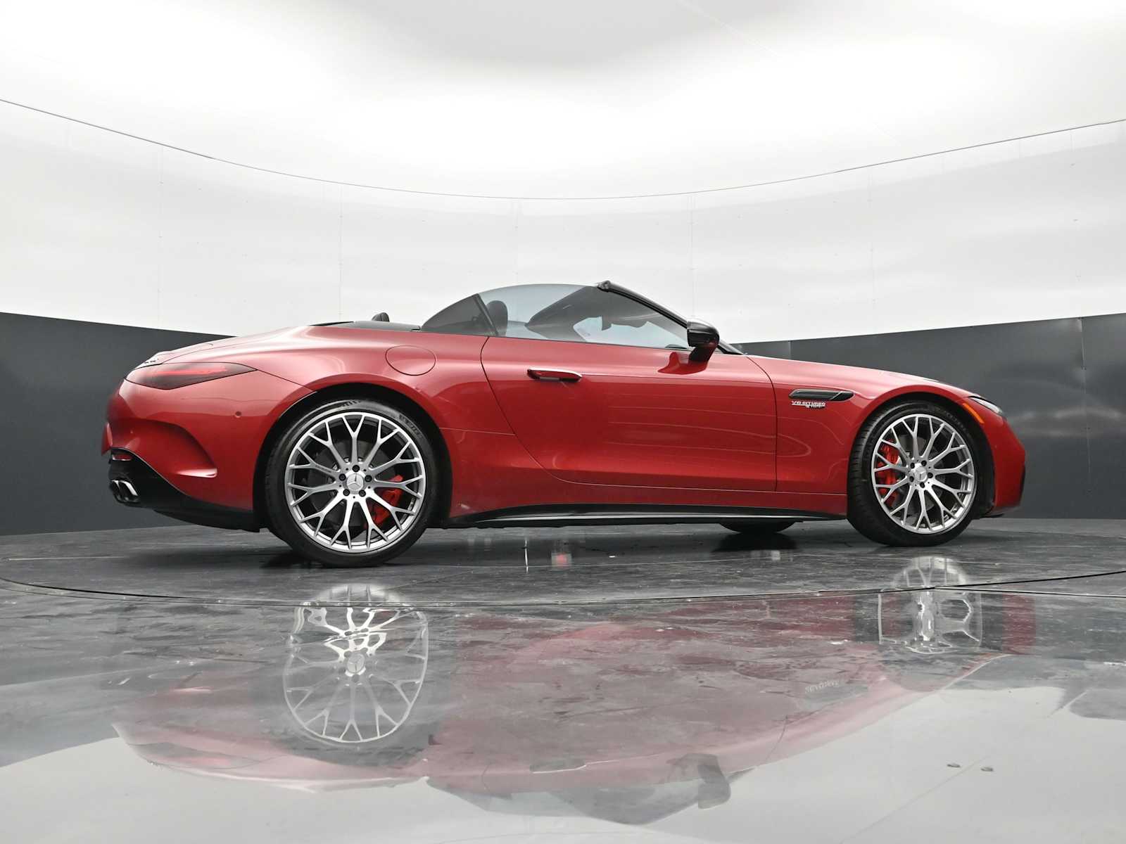 Thumbnail: 2022 Mercedes-Benz SL-Class - 43