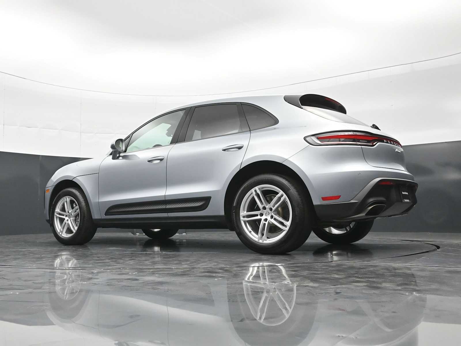2025 Porsche Macan Base - Photo 37
