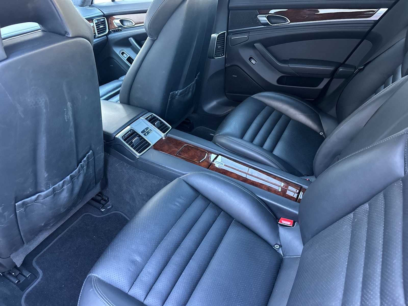 Thumbnail: 2013 Porsche Panamera - 14