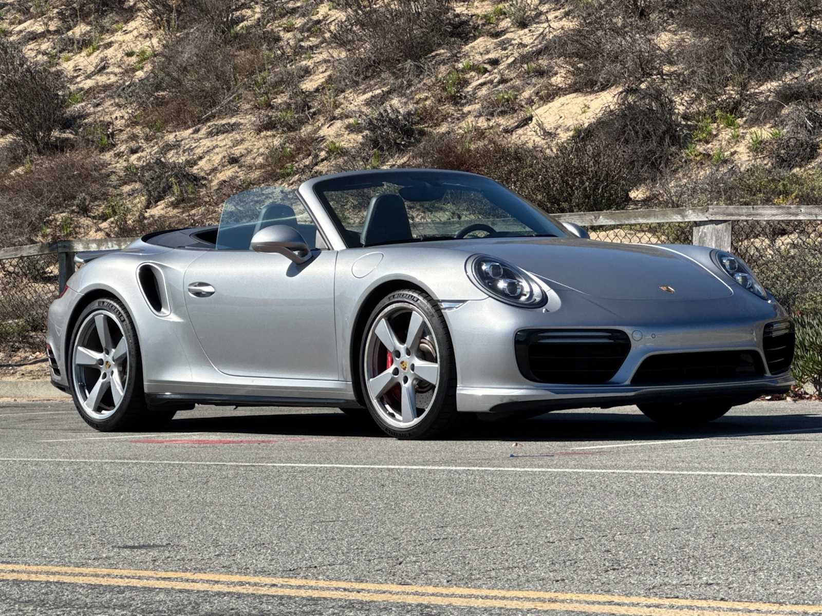 Thumbnail: 2017 Porsche 911 - 1
