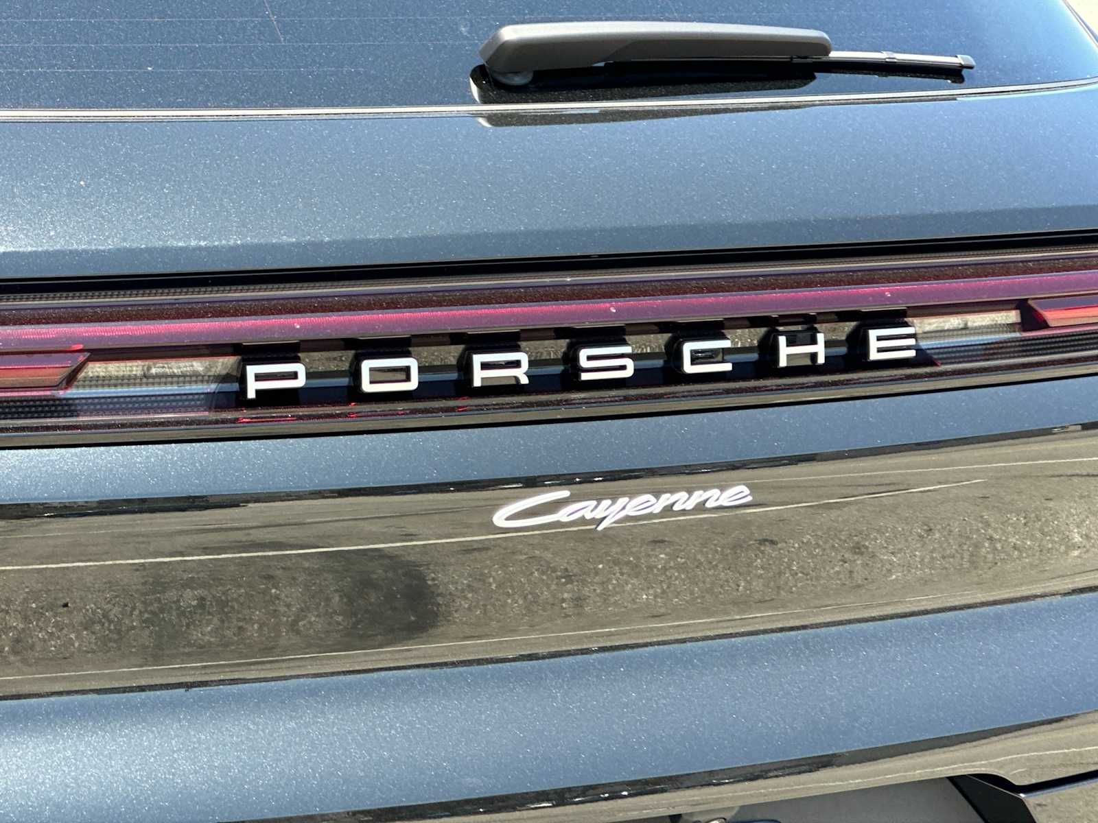 Thumbnail: 2025 Porsche Cayenne - 25