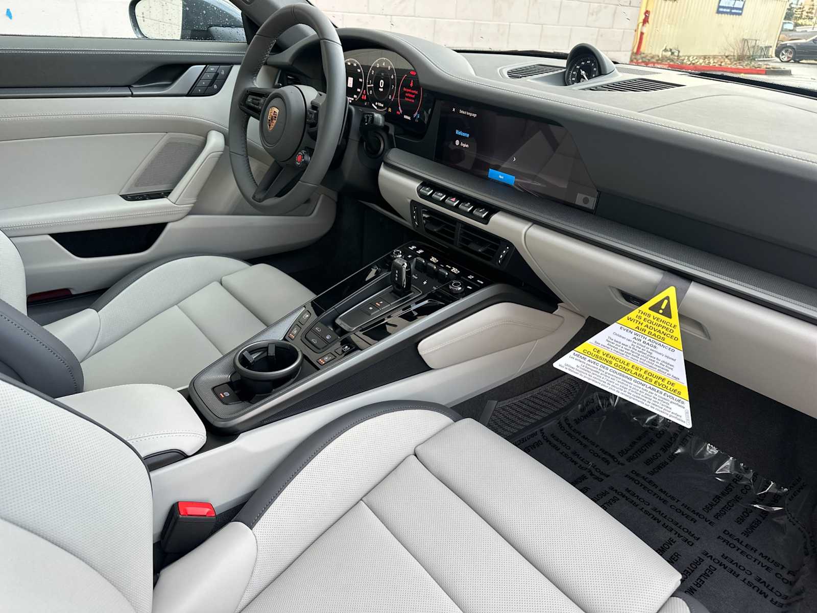 Thumbnail: 2026 Porsche 911 - 16