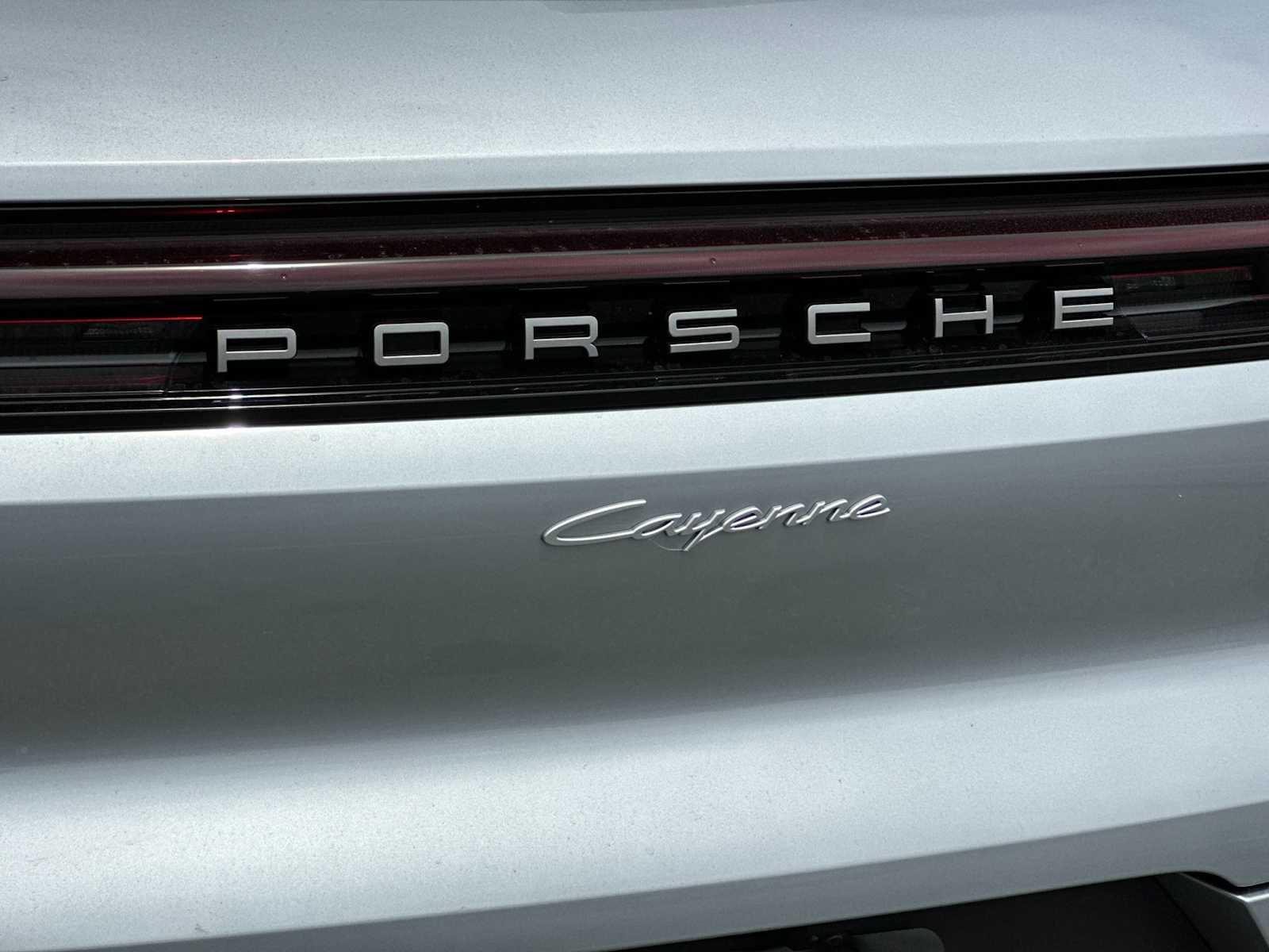 Thumbnail: 2025 Porsche Cayenne - 24