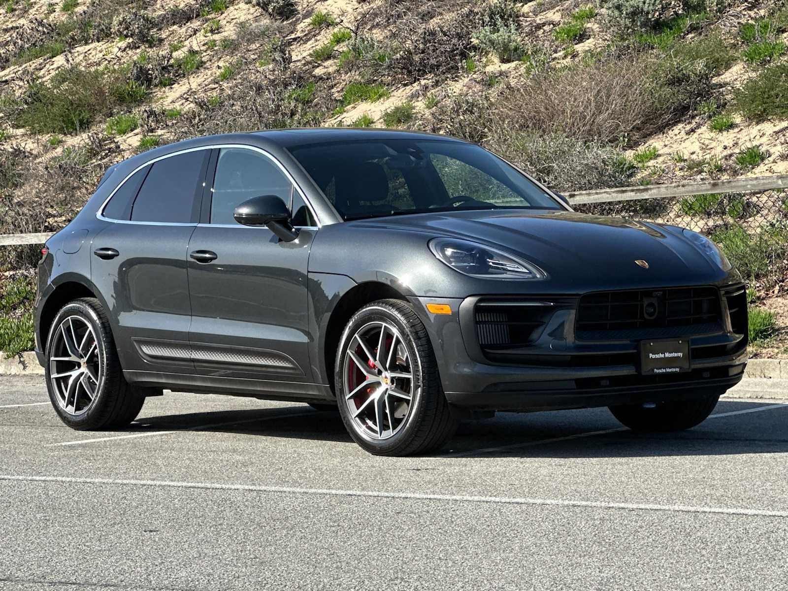 Thumbnail: 2025 Porsche Macan - 10