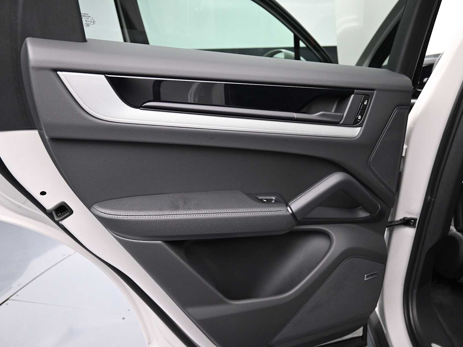 Thumbnail: 2026 Porsche Cayenne - 19