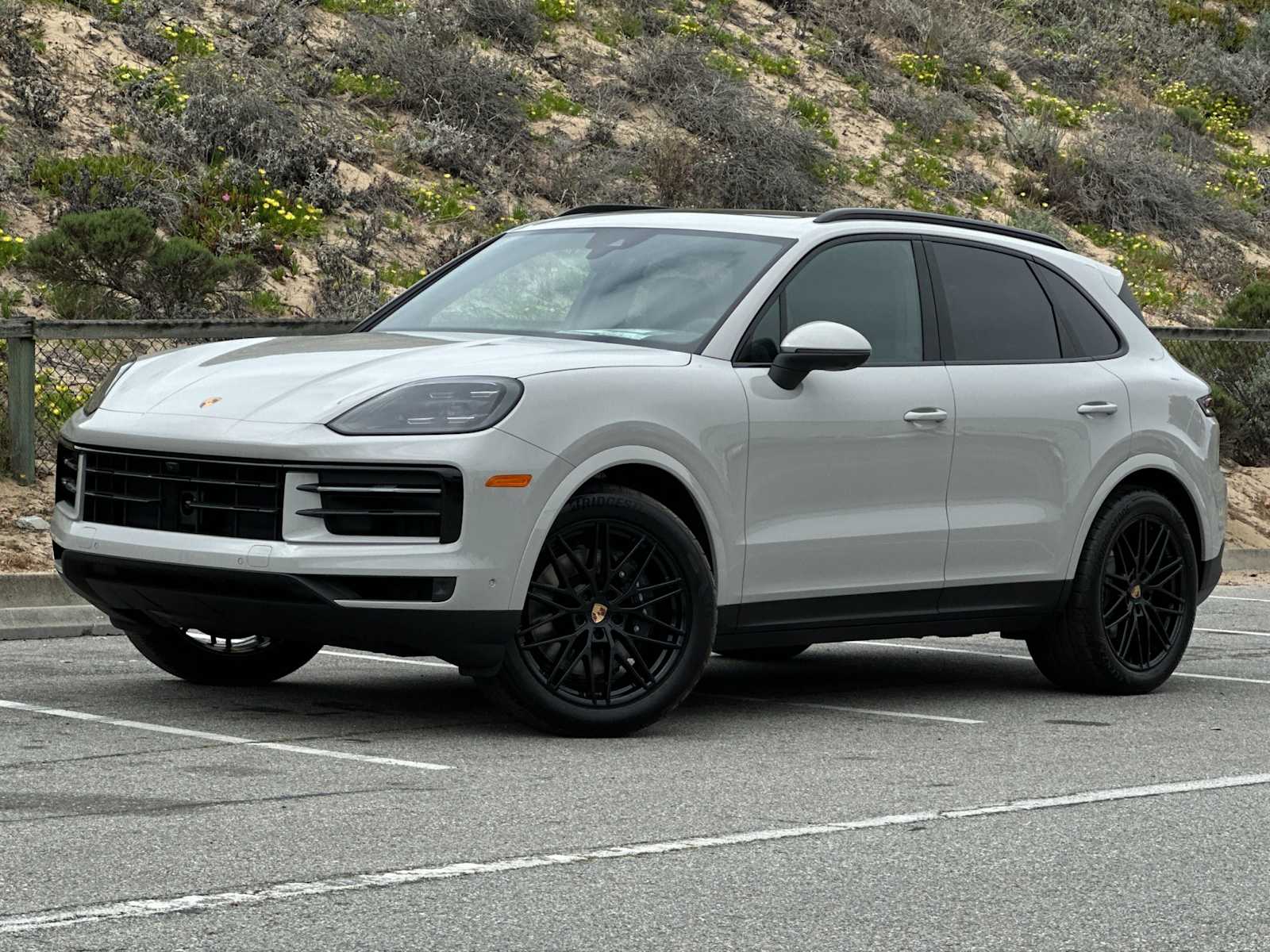 Thumbnail: 2025 Porsche Cayenne - 1