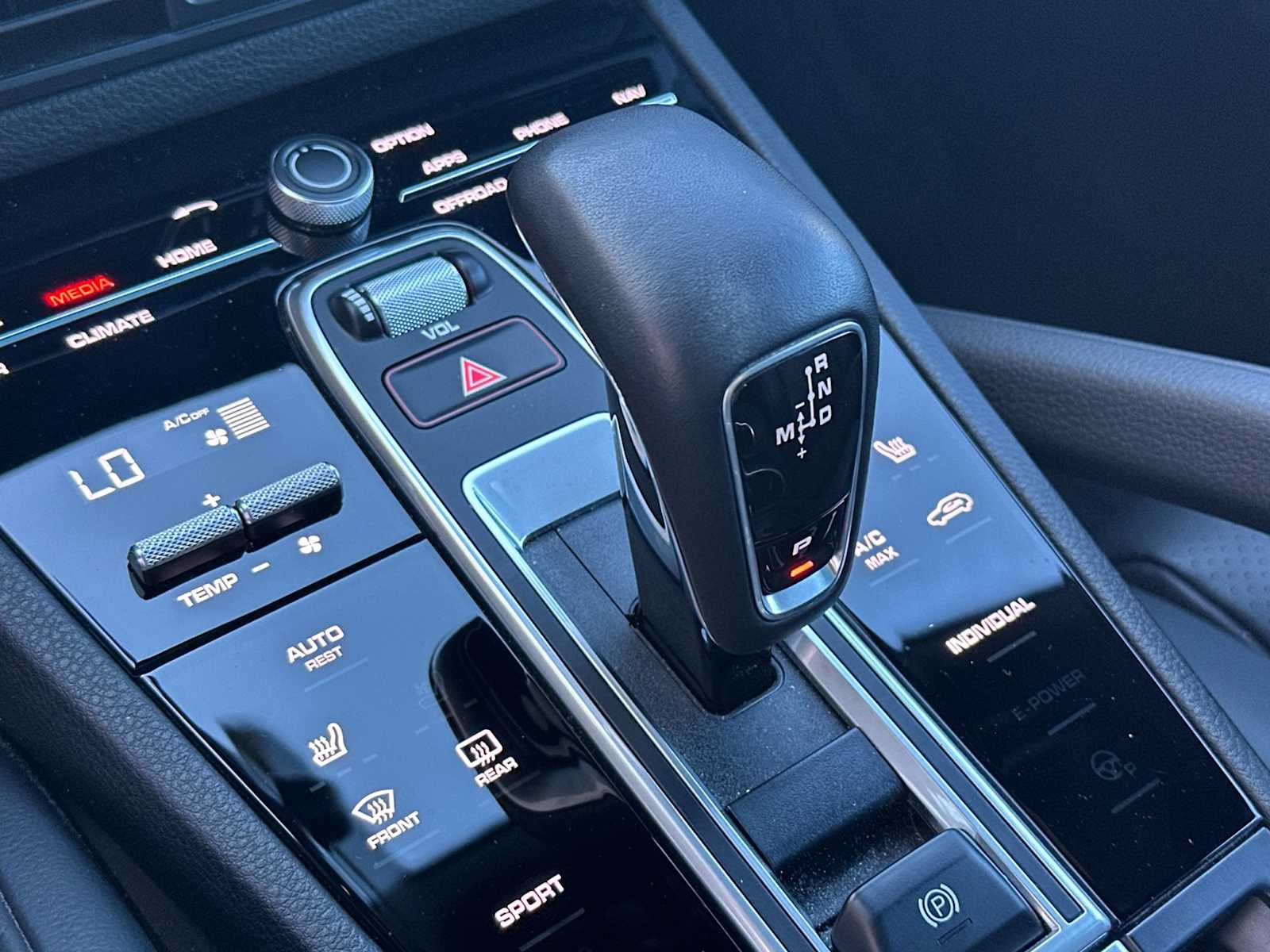 Thumbnail: 2019 Porsche Cayenne - 23