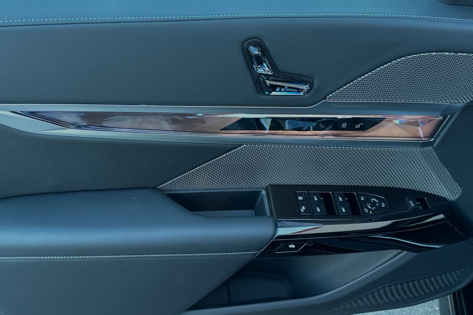 Thumbnail: 2024 BMW i7 - 13