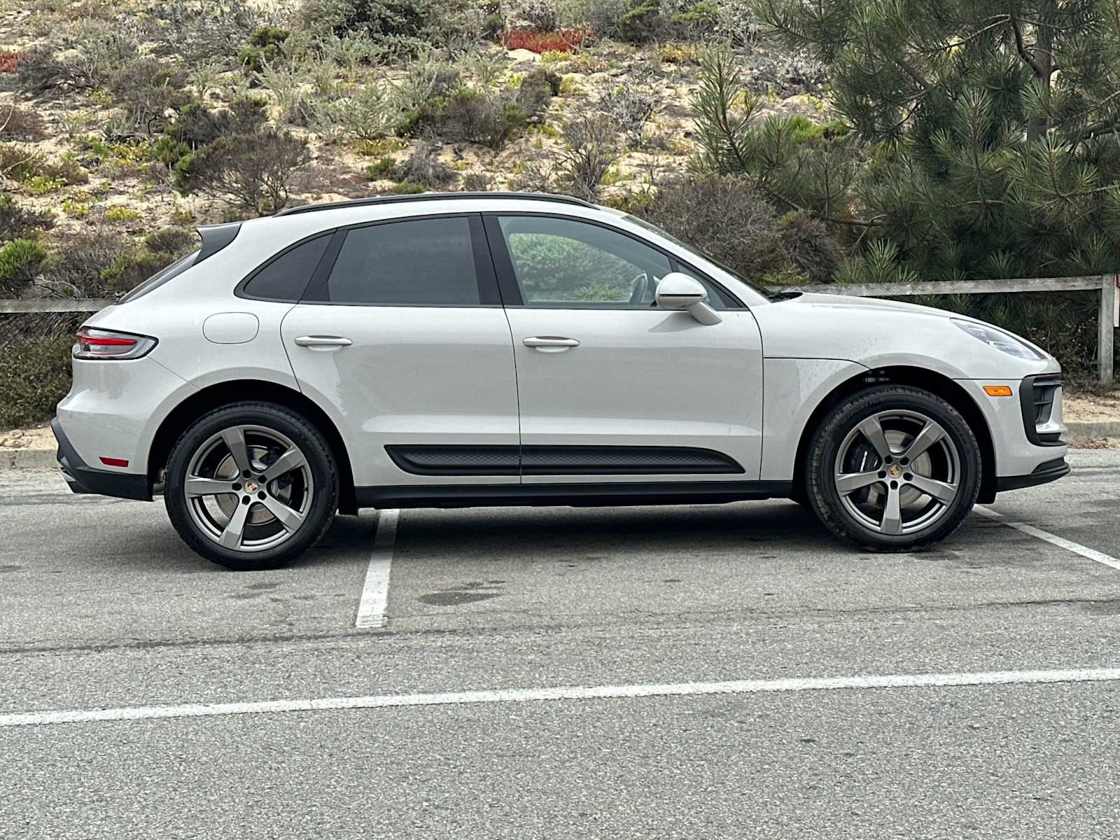 Thumbnail: 2025 Porsche Macan - 9