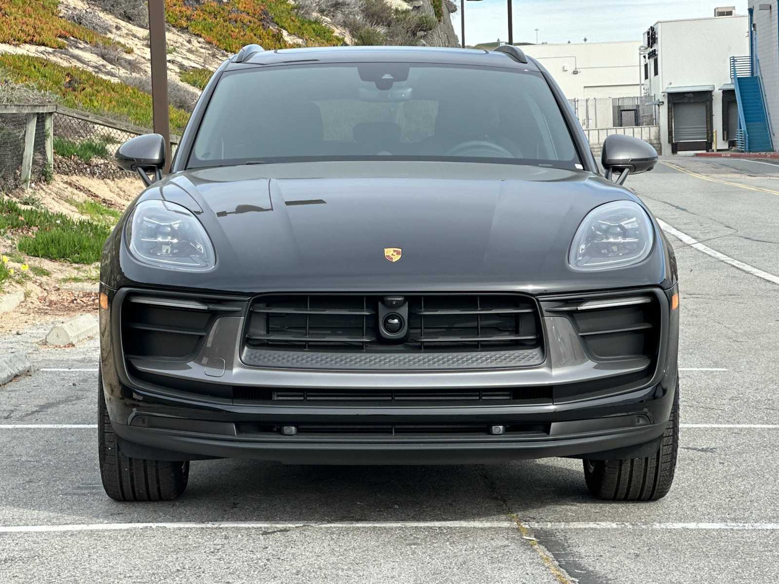 Thumbnail: 2026 Porsche Macan - 11