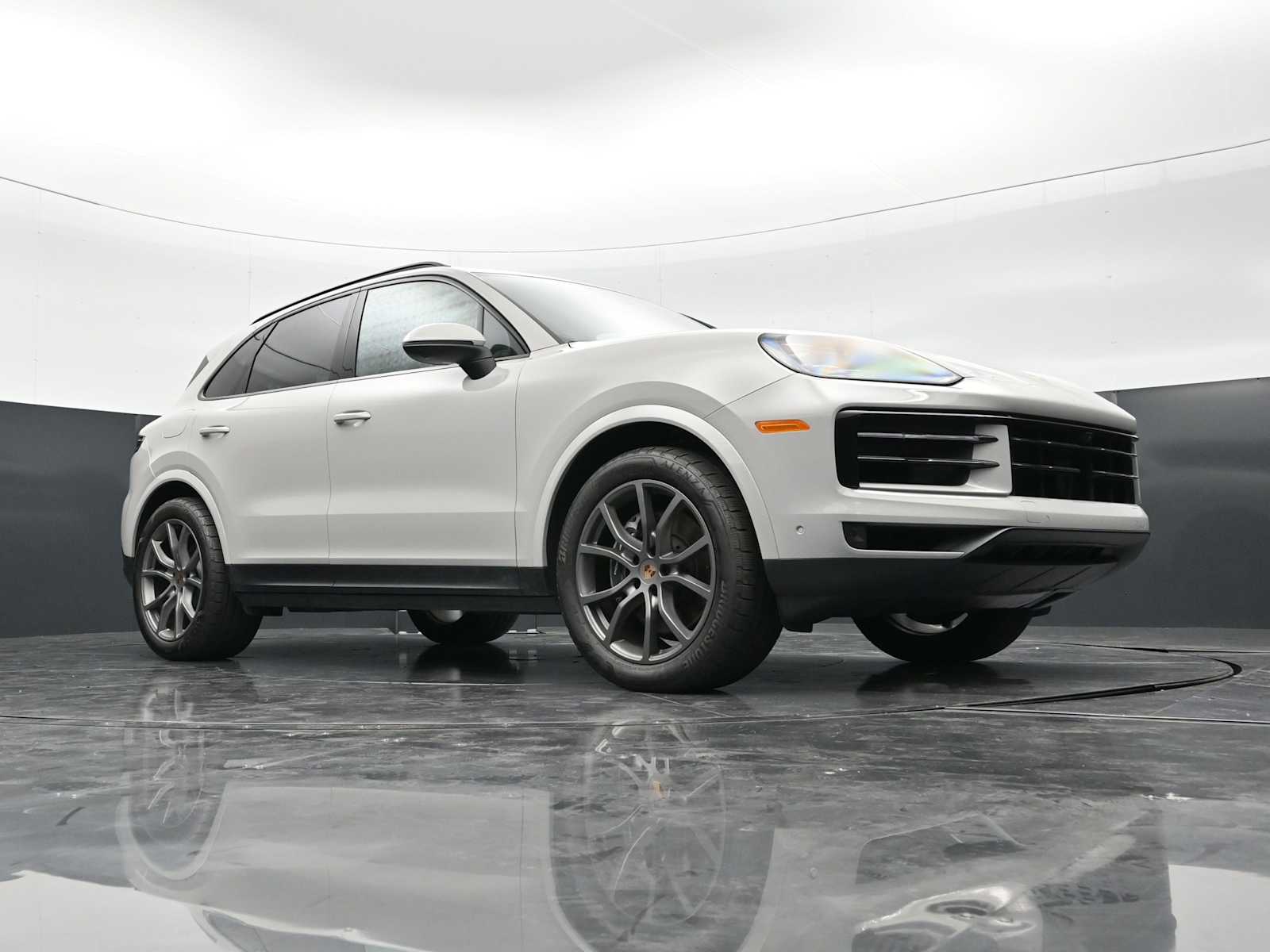 Thumbnail: 2025 Porsche Cayenne - 42