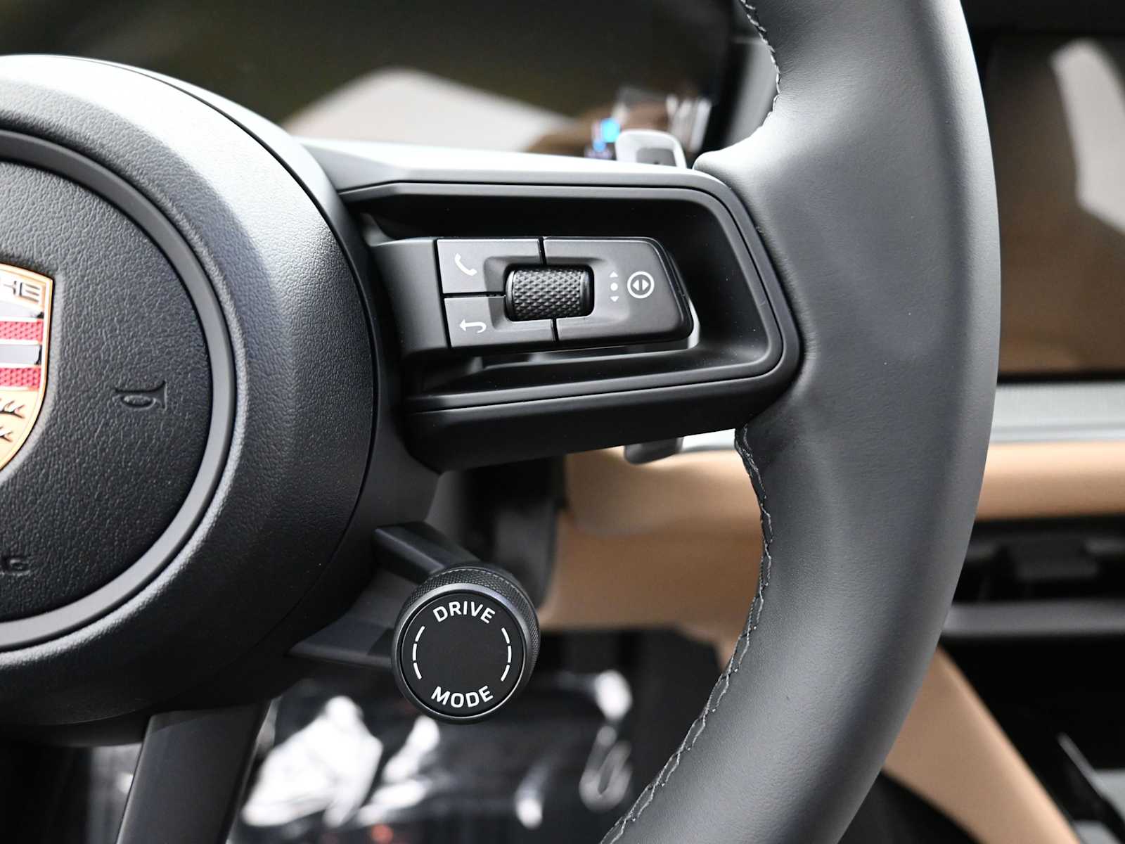 Thumbnail: 2026 Porsche Cayenne - 9