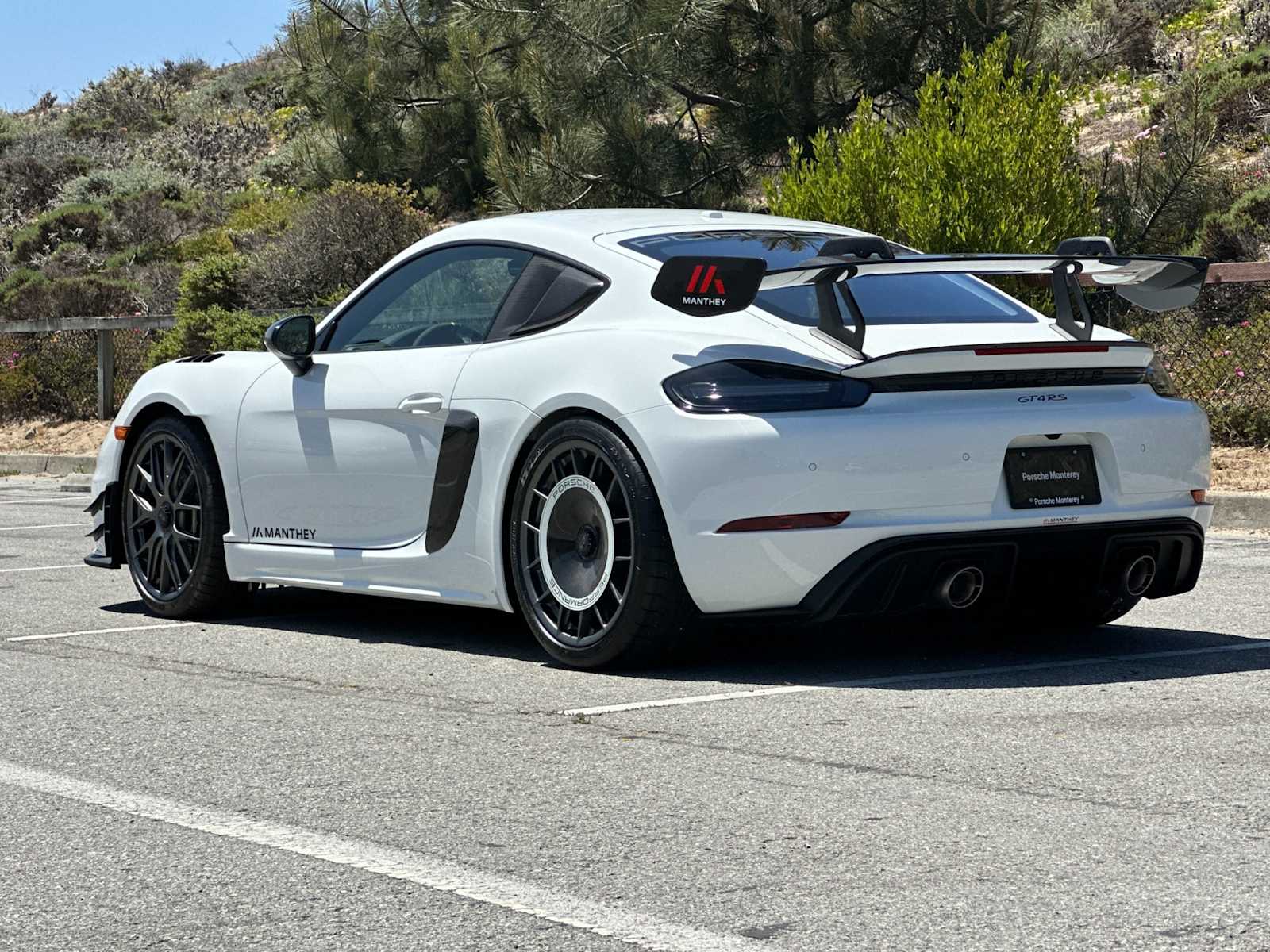2024 Porsche Cayman GT4 RS photo 3
