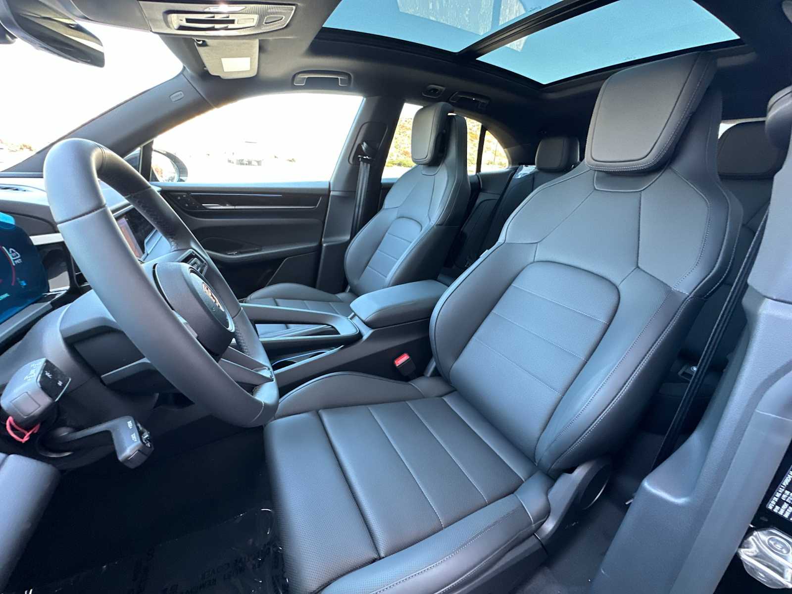 Thumbnail: 2025 Porsche Macan - 5