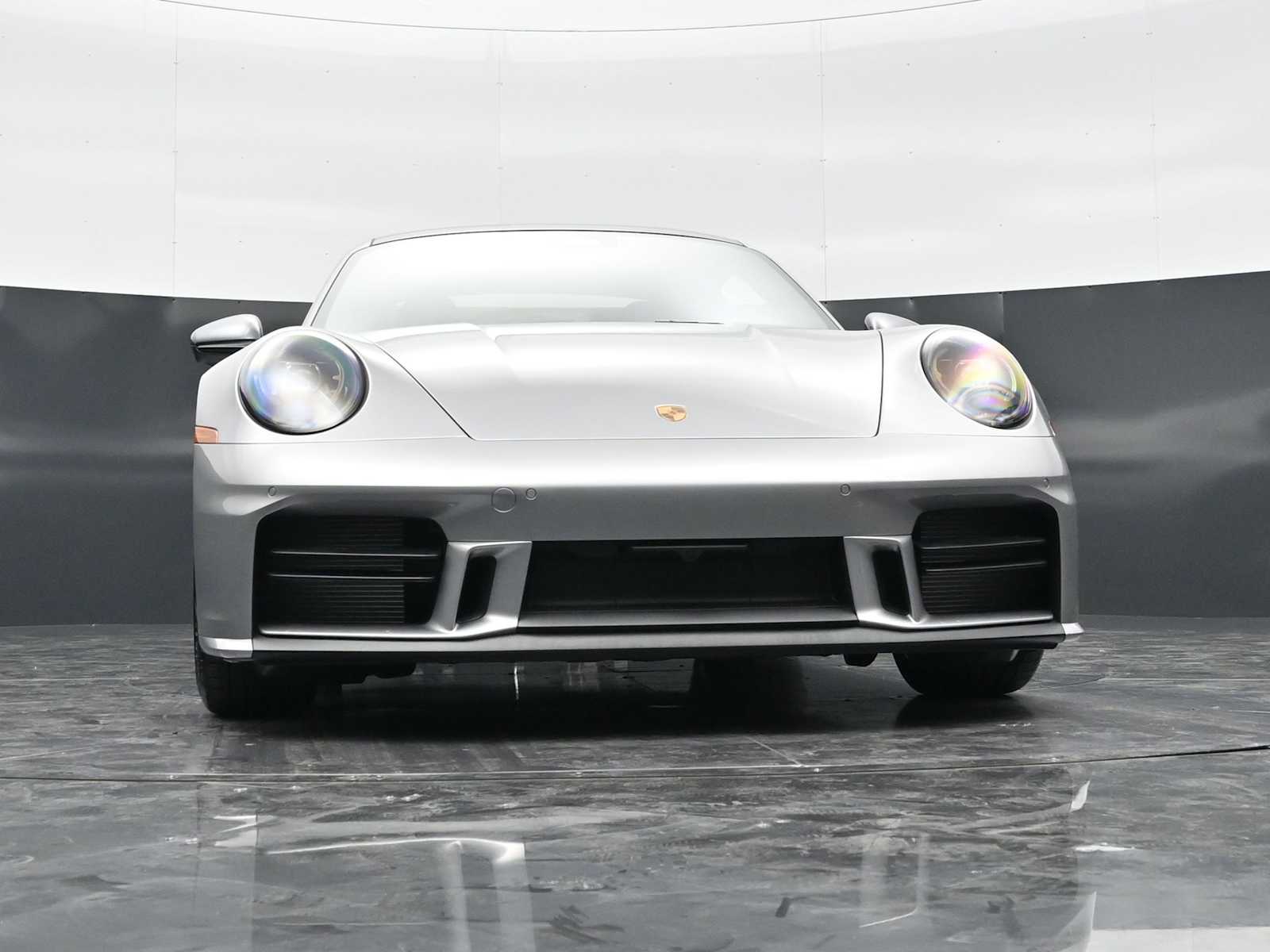 Thumbnail: 2026 Porsche 911 - 47