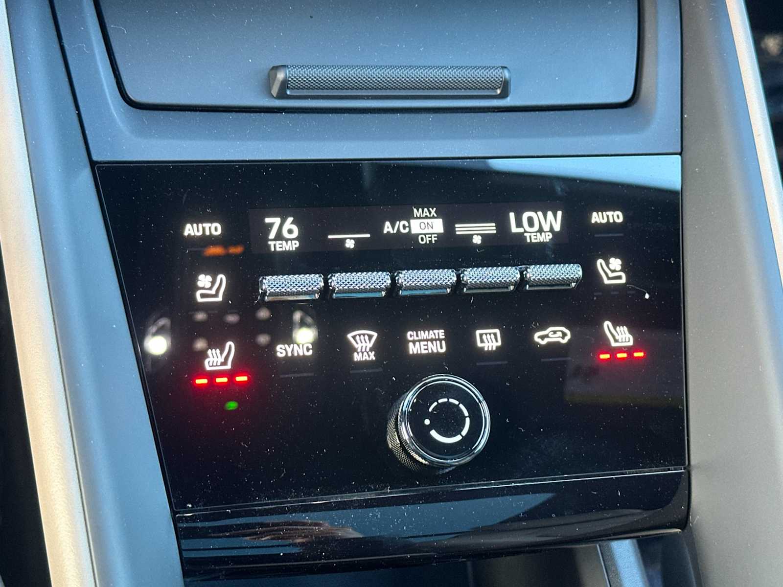 Thumbnail: 2025 Porsche Macan - 22