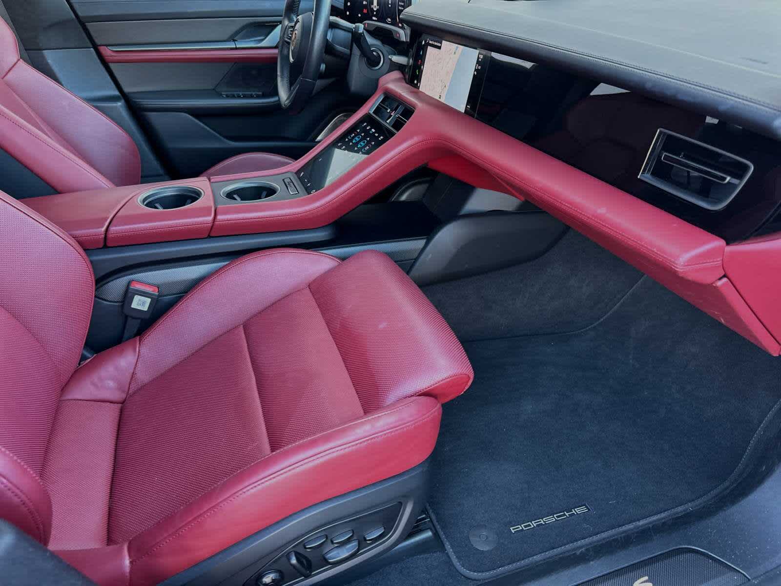 Thumbnail: 2020 Porsche Taycan - 15