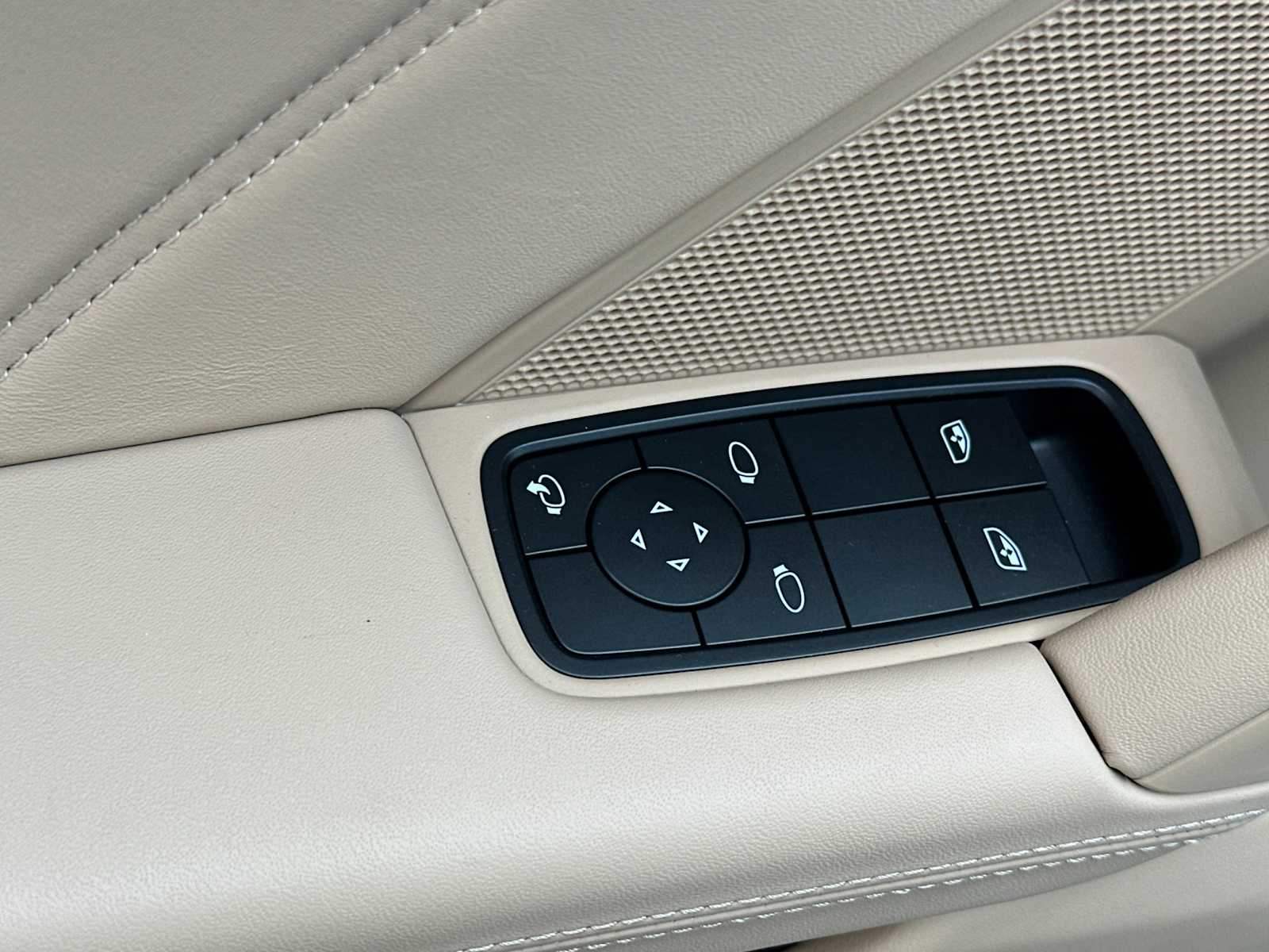 Thumbnail: 2024 Porsche 911 - 13