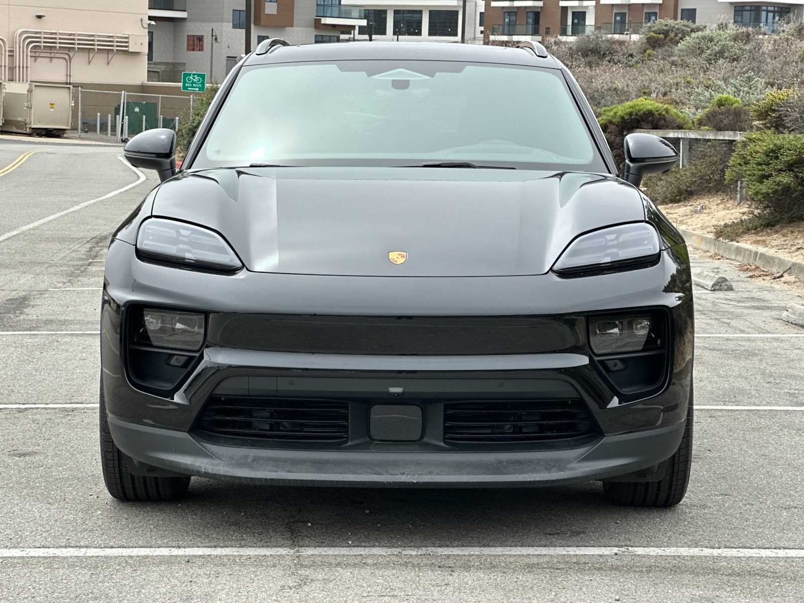 Thumbnail: 2025 Porsche Macan - 11